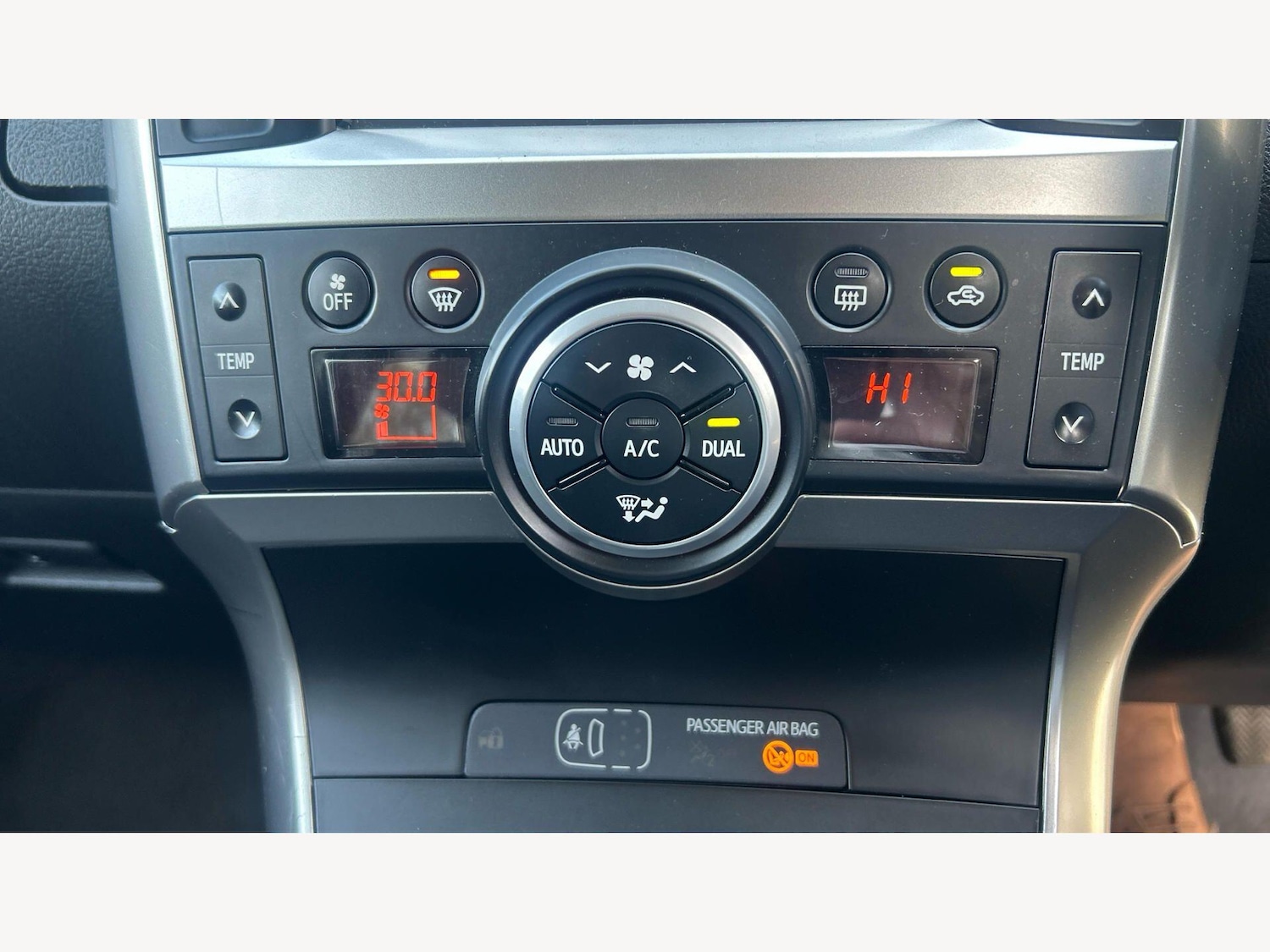 Used Toyota Verso 2015 for sale - 77738064: Photo 30