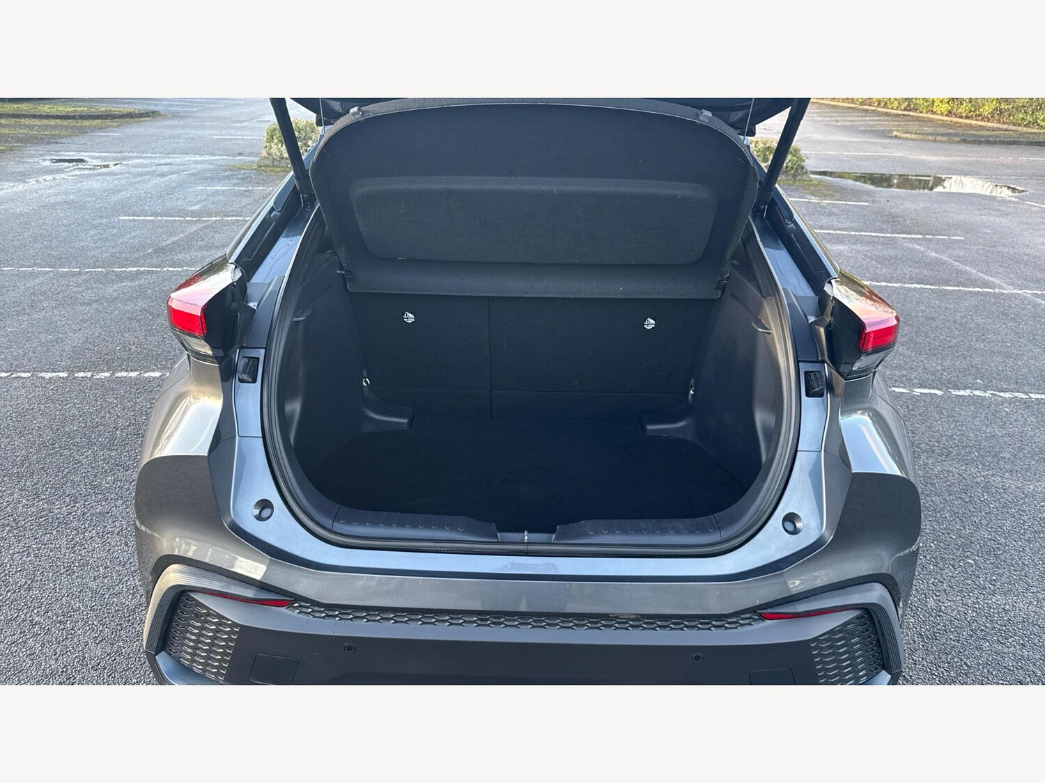 Used Toyota C-HR 2024 for sale - 77537827: Photo 16