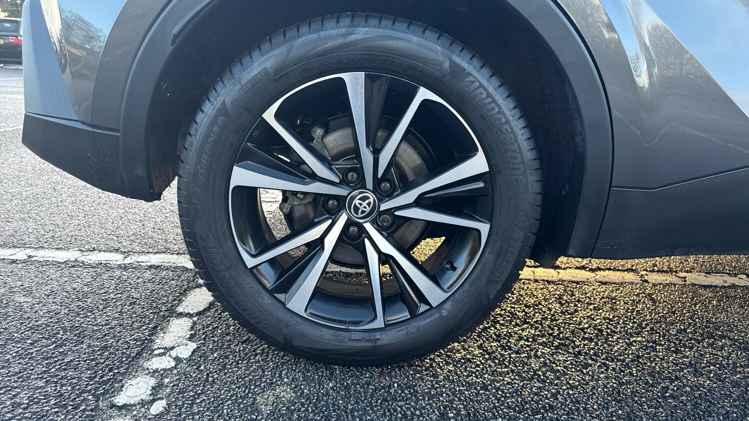 Used Toyota C-HR 2024 for sale - 77537827: Photo 34