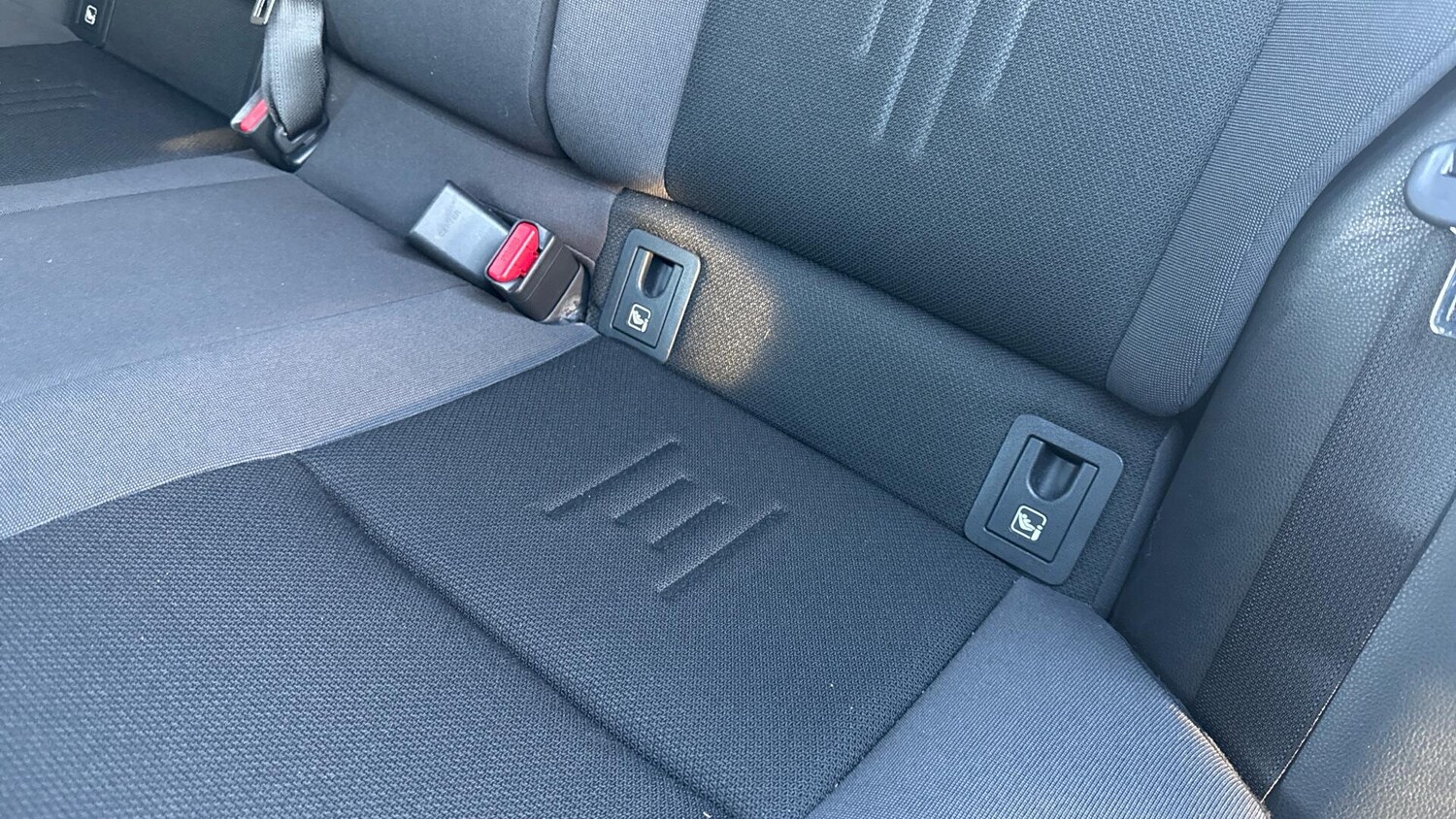 Used Toyota C-HR 2024 for sale - 77537827: Photo 37