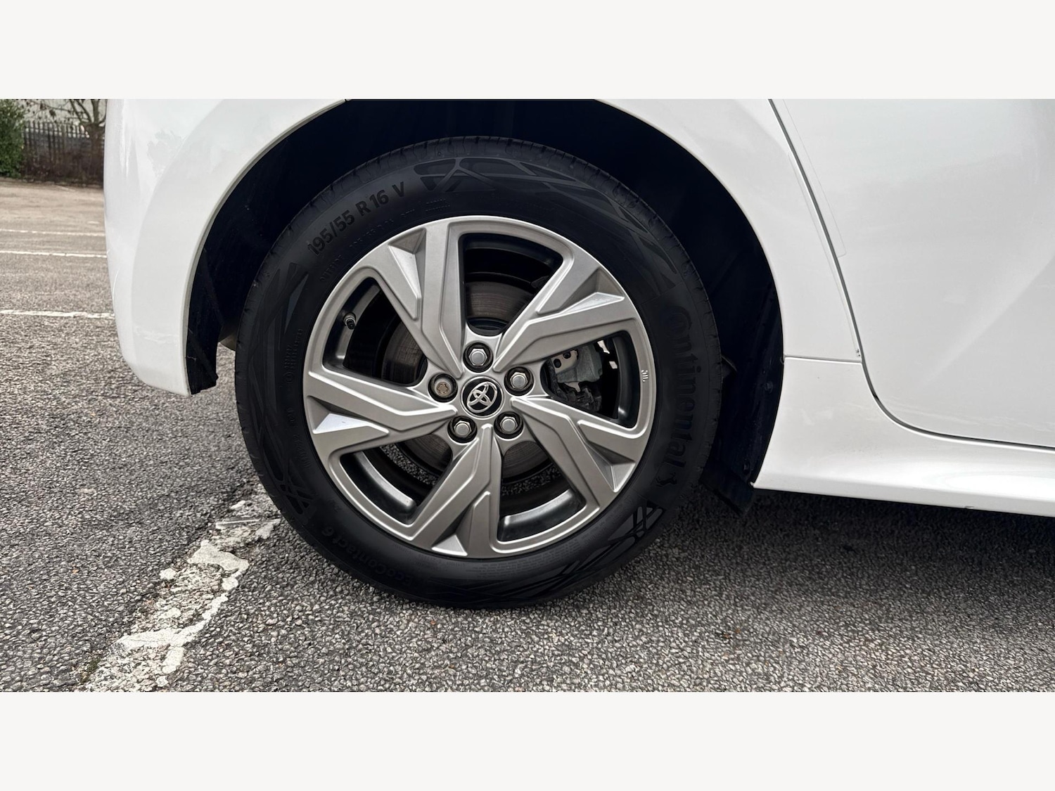 Used Toyota Yaris 2024 for sale - 77156441: Photo 29