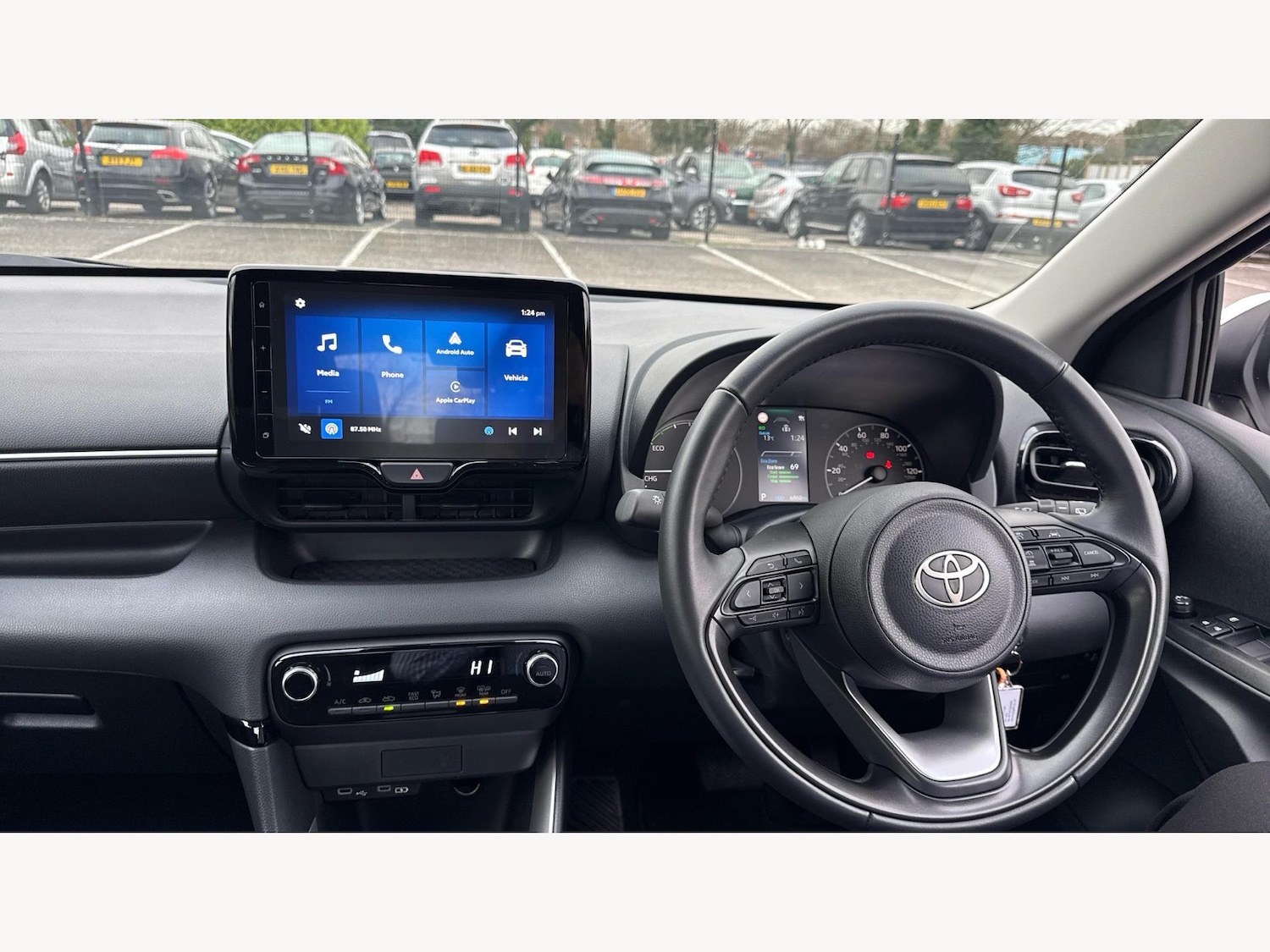 Used Toyota Yaris 2024 for sale - 77156441: Photo 7