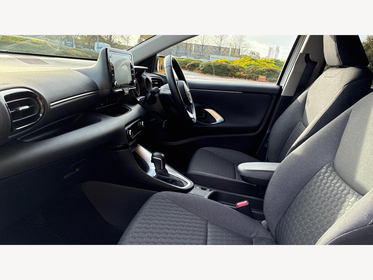 Used Toyota Yaris 2022 for sale - 76513011: Photo 12