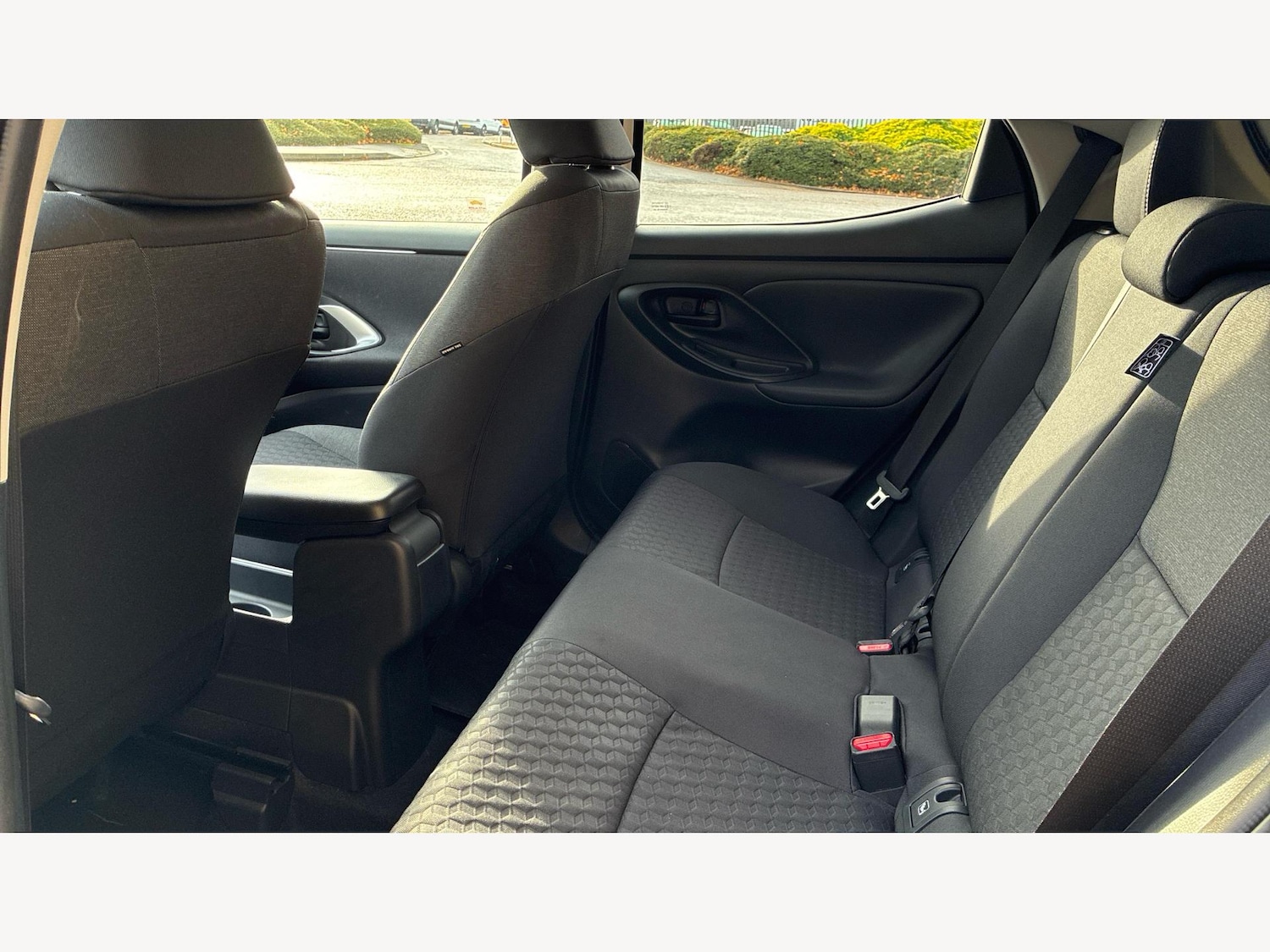 Used Toyota Yaris 2022 for sale - 76513011: Photo 15