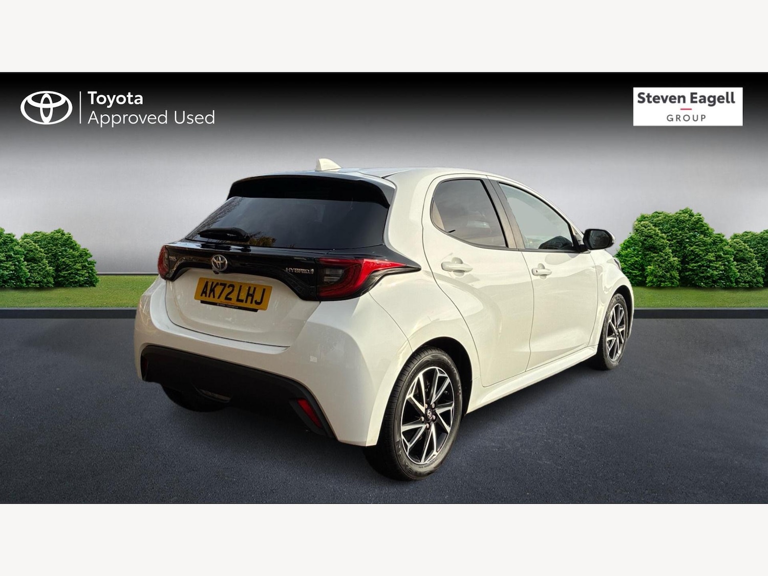 Used Toyota Yaris 2022 for sale - 76513011: Photo 2