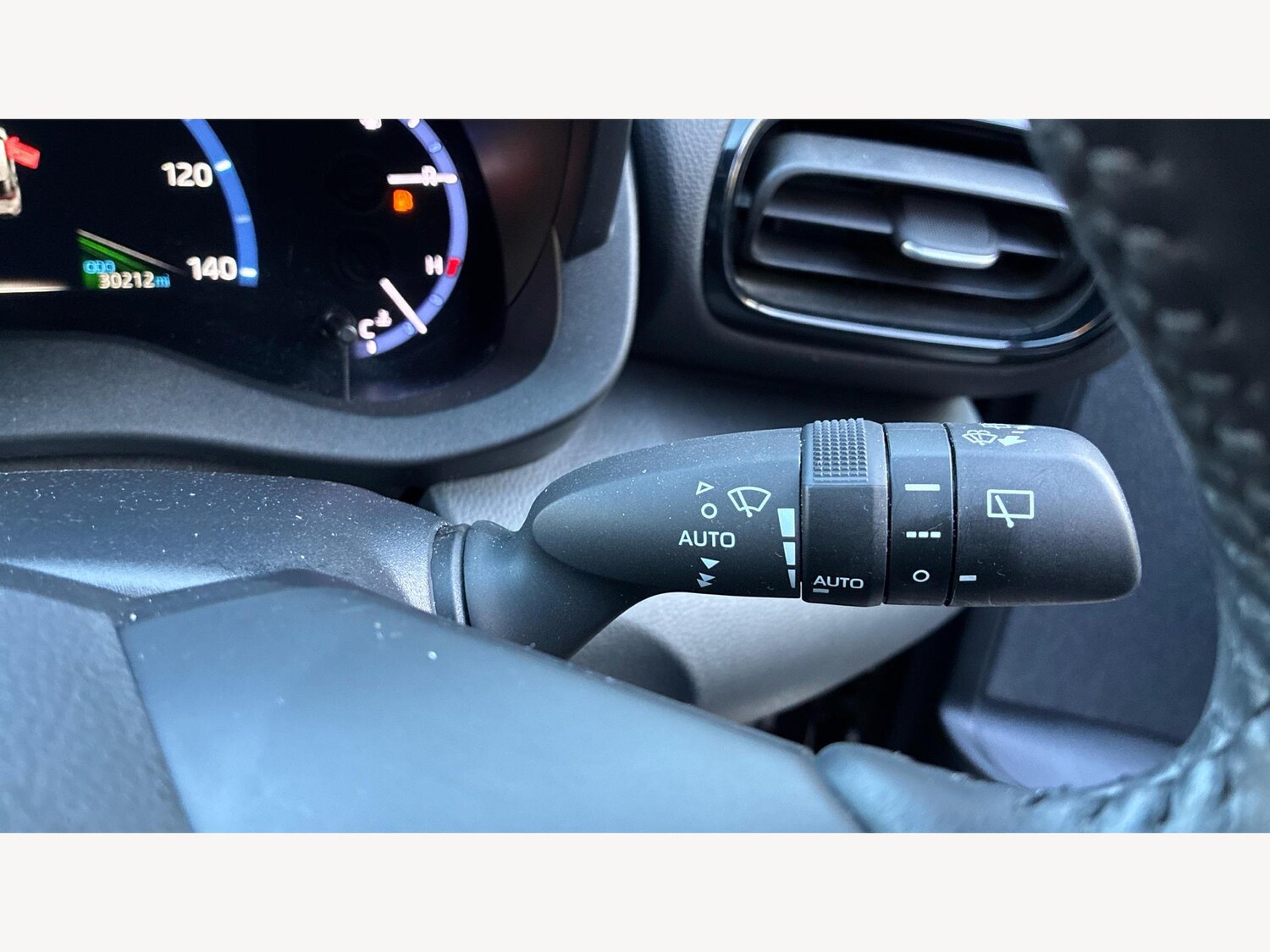 Used Toyota Yaris Cross 2022 for sale - 76377551: Photo 34
