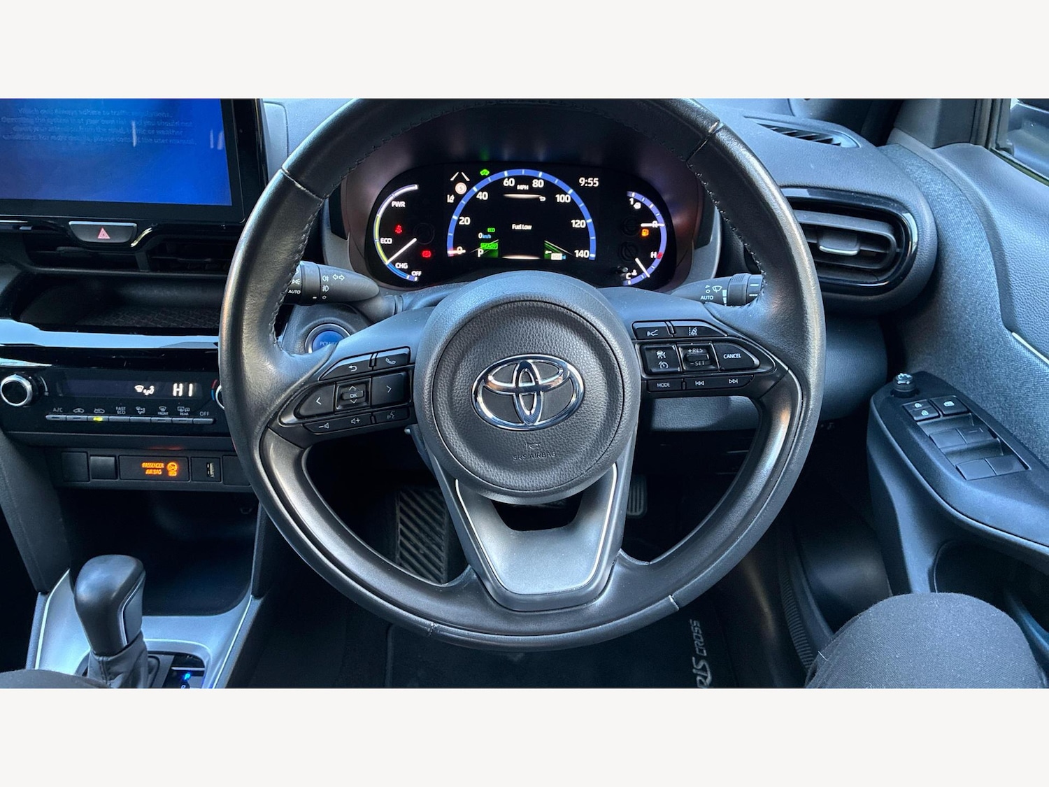 Used Toyota Yaris Cross 2022 for sale - 76377551: Photo 8