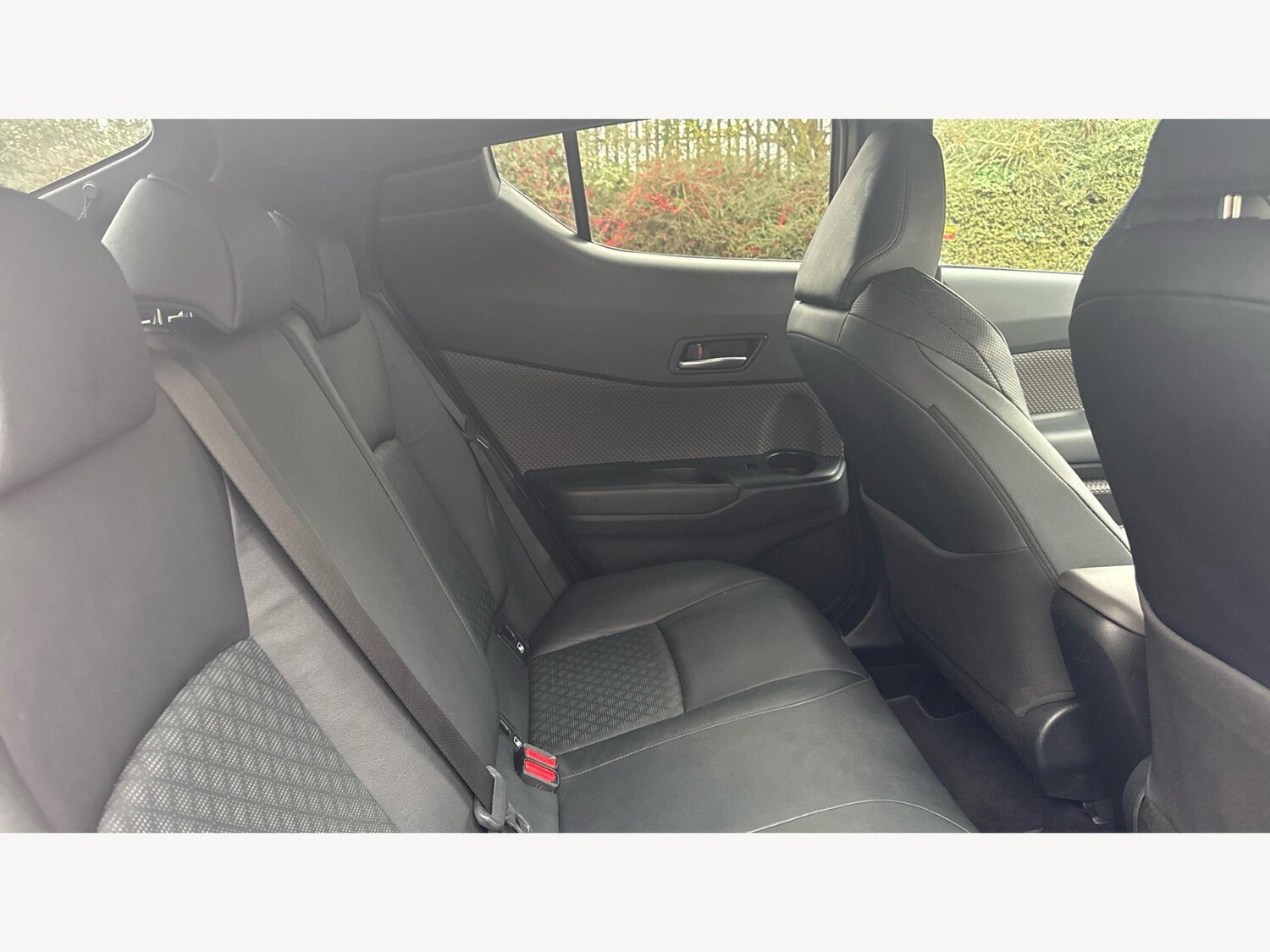 Used Toyota C-HR for sale - 77550337: Photo 14