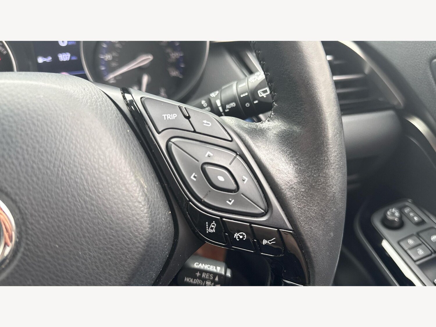 Used Toyota C-HR for sale - 77550337: Photo 28