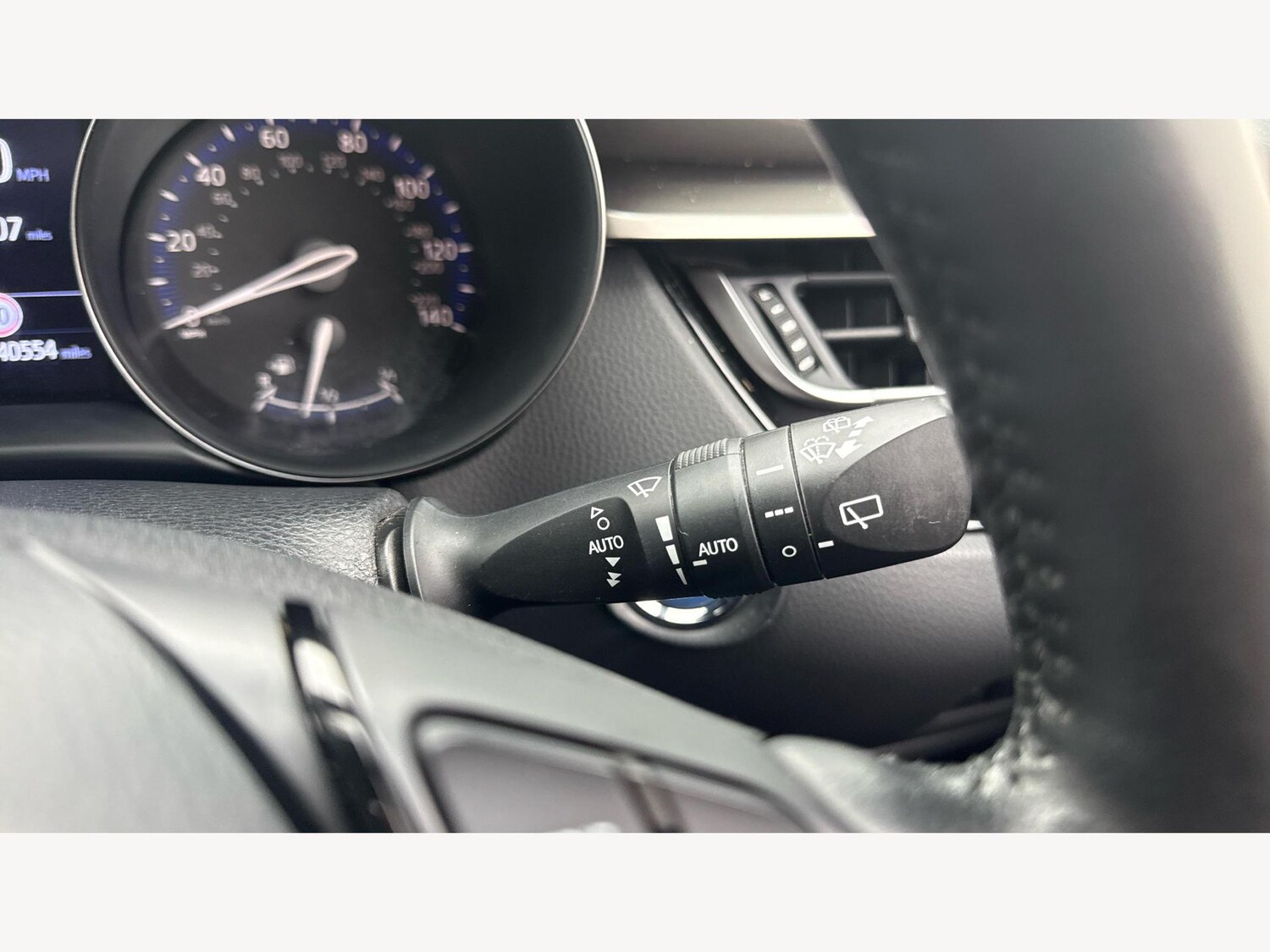 Used Toyota C-HR for sale - 77550337: Photo 31