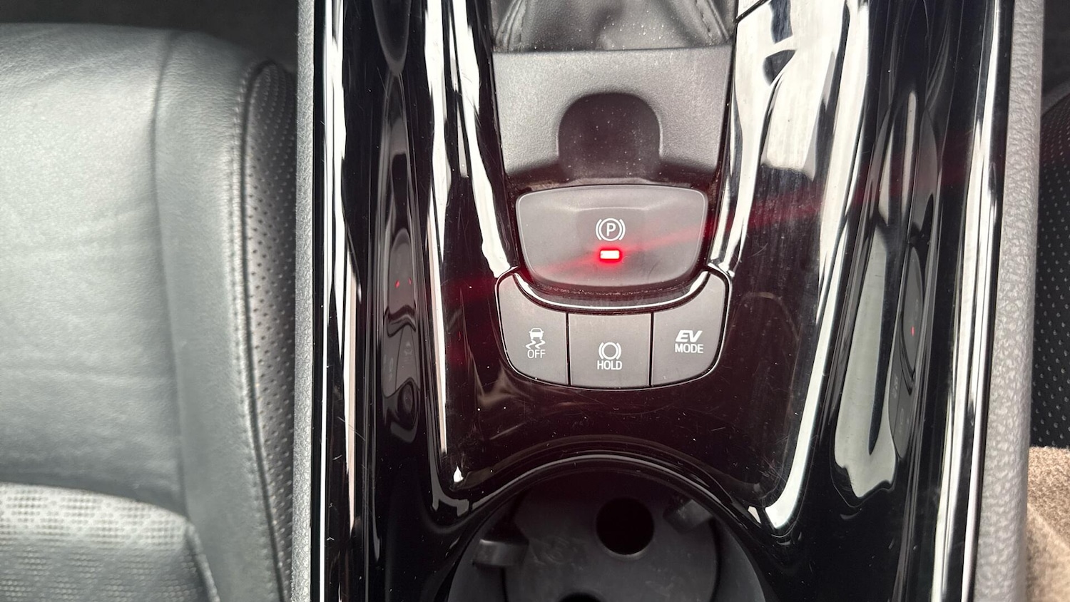 Used Toyota C-HR for sale - 77550337: Photo 42