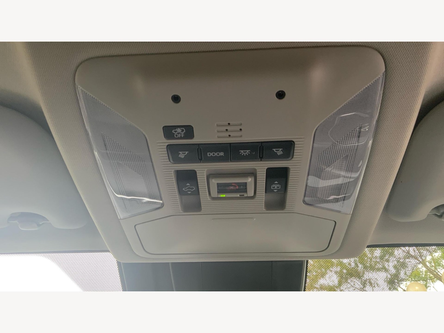 Used Toyota RAV4 2020 for sale - 76174705: Photo 41