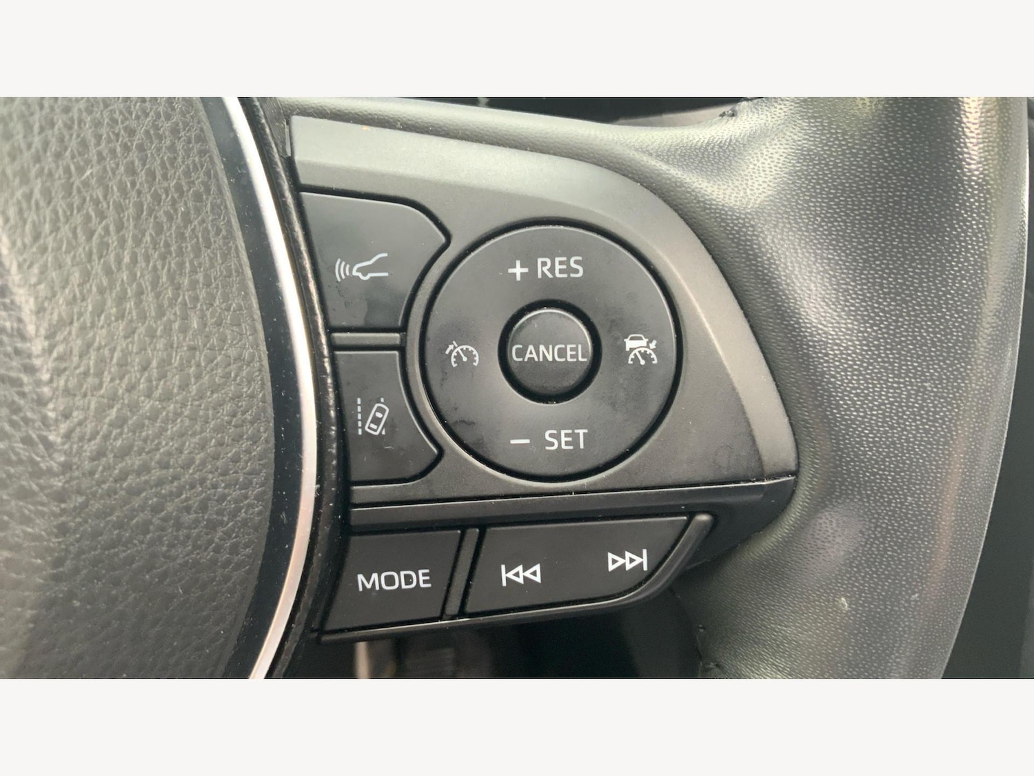 Used Toyota RAV4 2020 for sale - 76174705: Photo 42