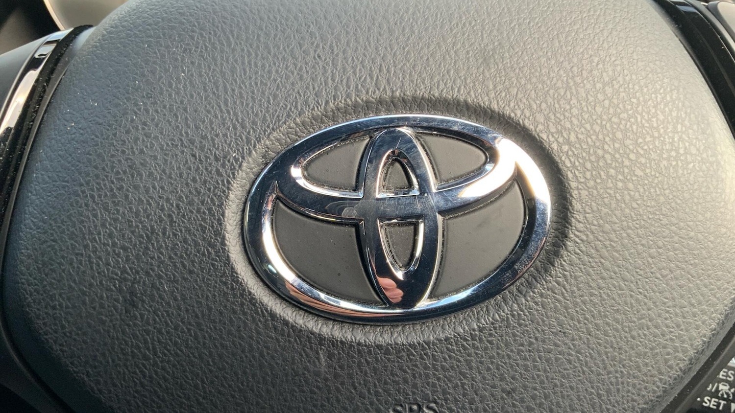 Used Toyota C-HR 2023 for sale - 77098208: Photo 36