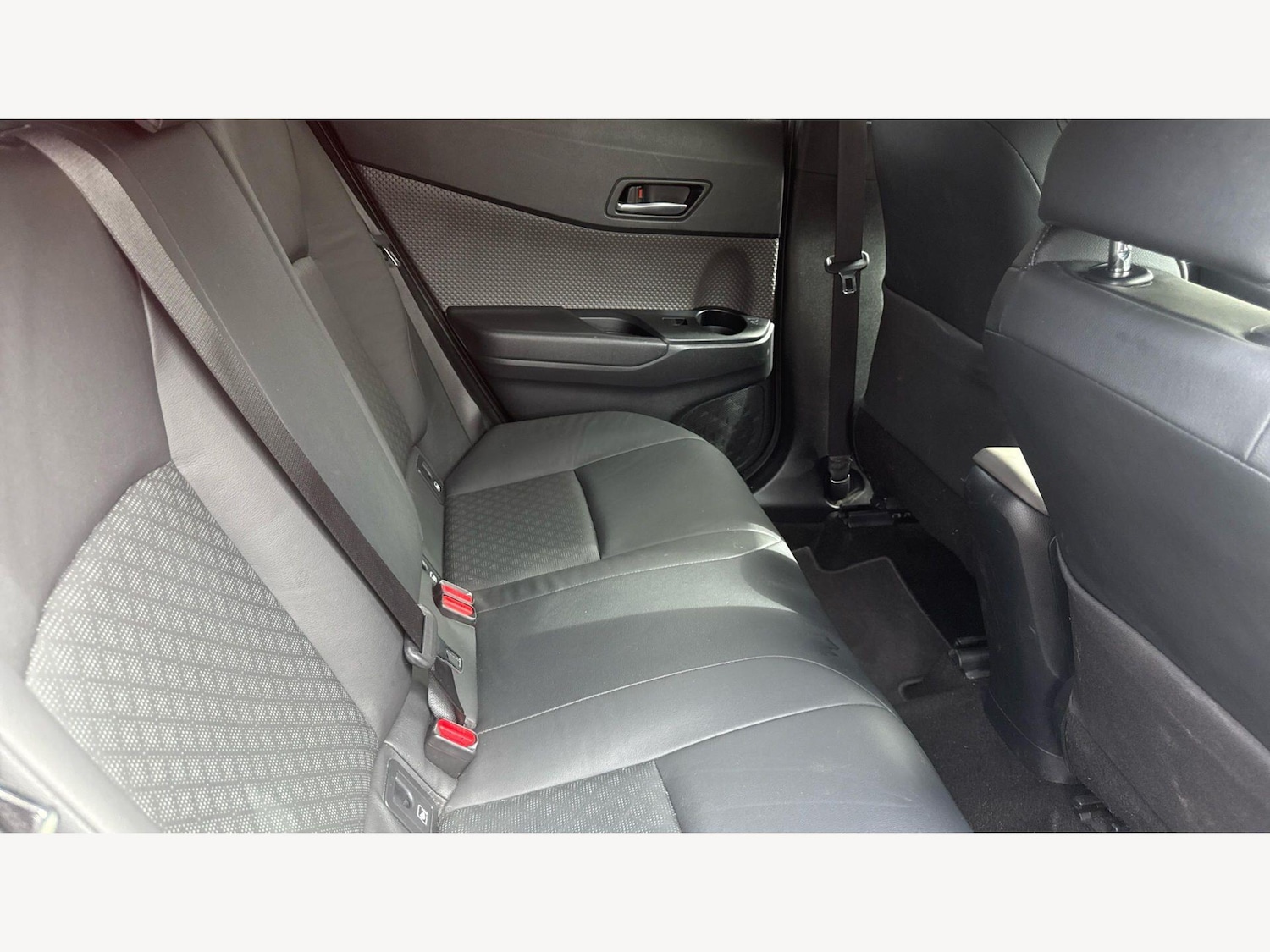 Used Toyota C-HR 2022 for sale - 78127333: Photo 14