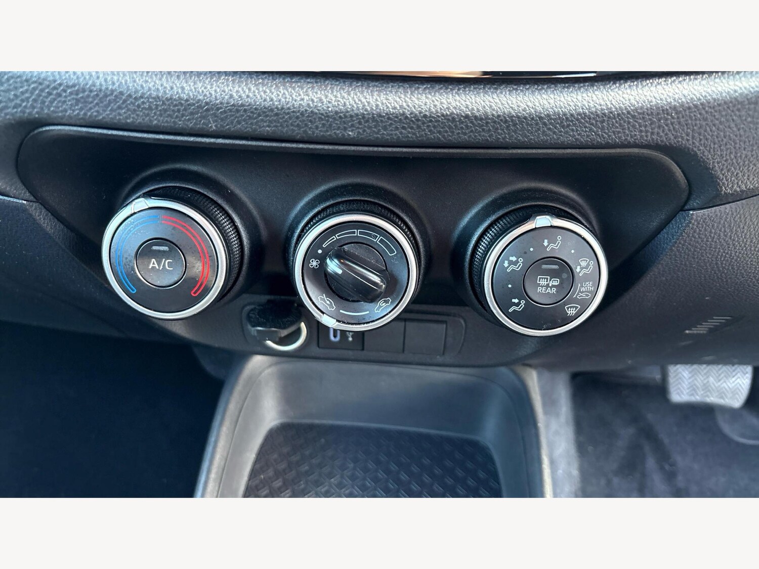 Used Toyota Aygo X 2024 for sale - 76059228: Photo 36