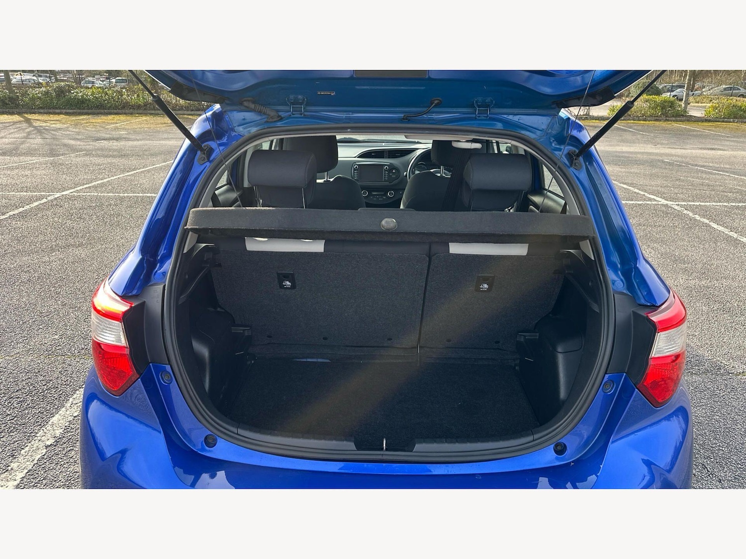 Used Toyota Yaris 2018 for sale - 77957440: Photo 16