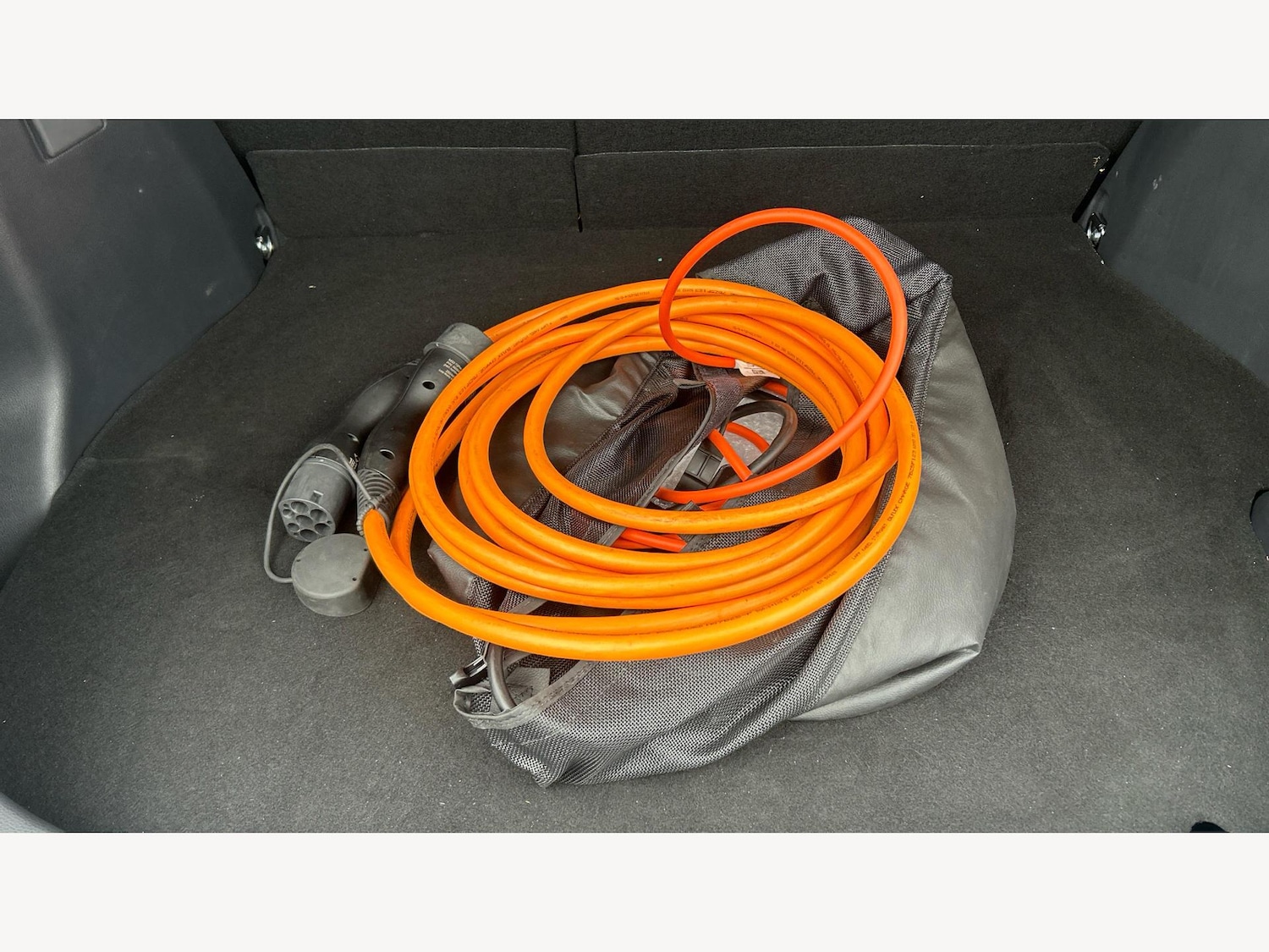 Used Toyota C-HR 2024 for sale - 77029012: Photo 23