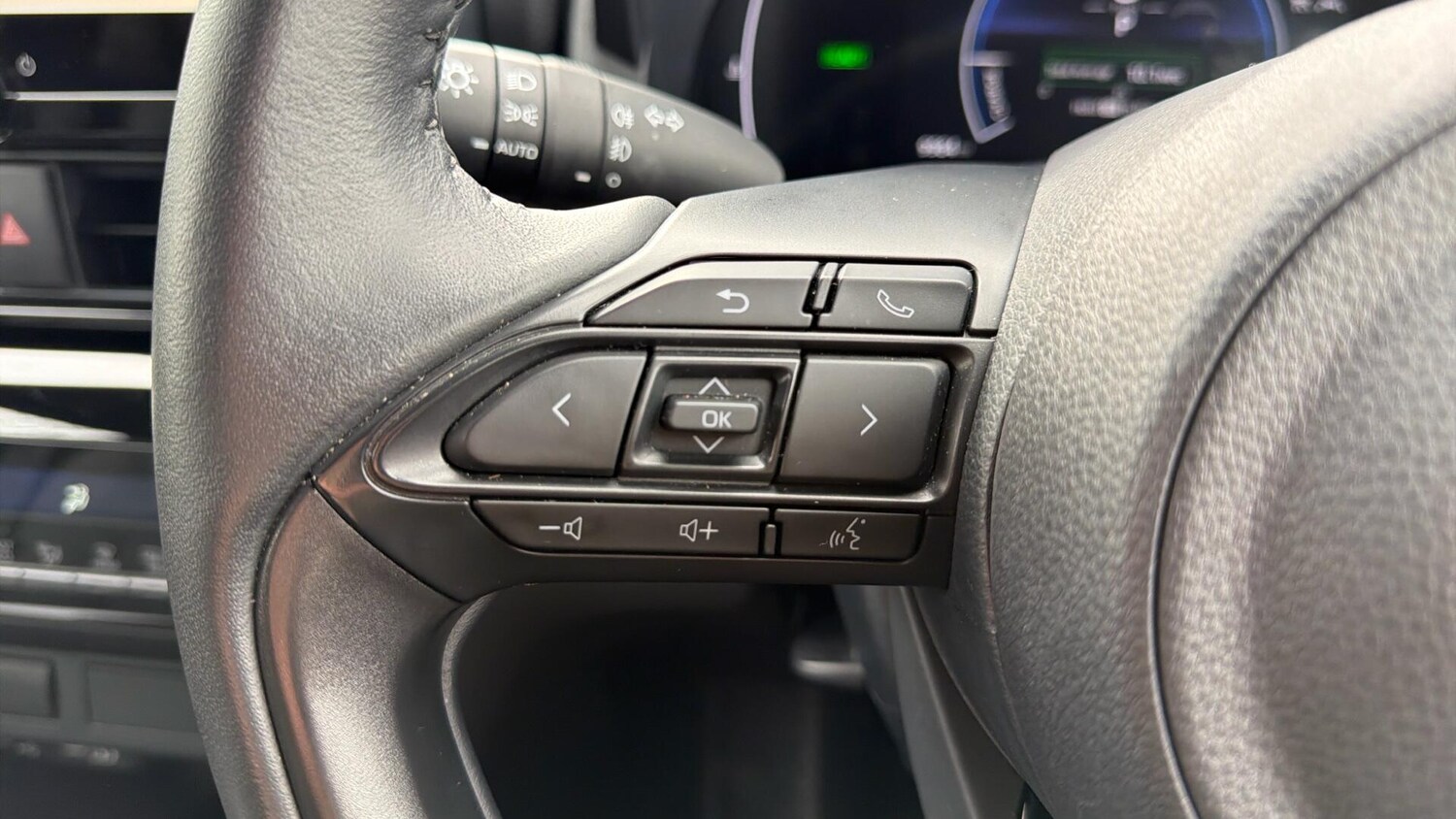 Used Toyota Yaris Cross for sale - 77957400: Photo 32