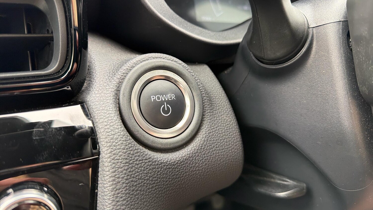 Used Toyota Yaris Cross for sale - 77957400: Photo 33