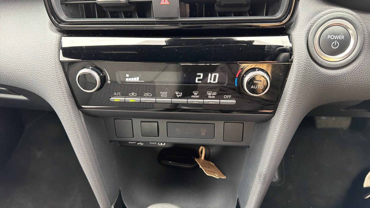 Used Toyota Yaris Cross for sale - 77957400: Photo 35