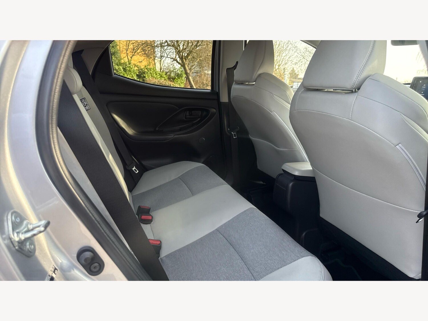 Used Toyota Yaris for sale - 77682939: Photo 14