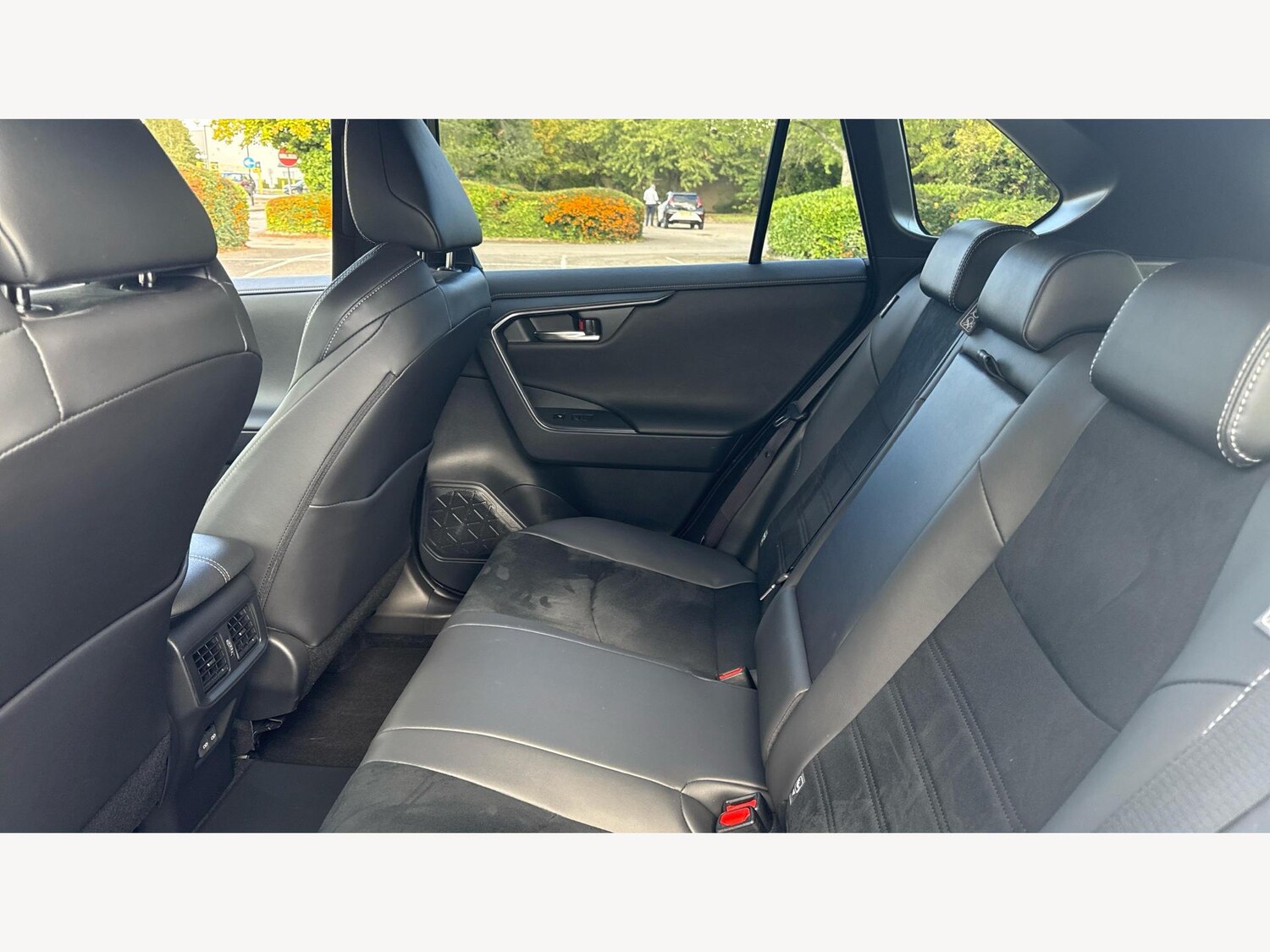 Used Toyota RAV4 2024 for sale - 76059589: Photo 15