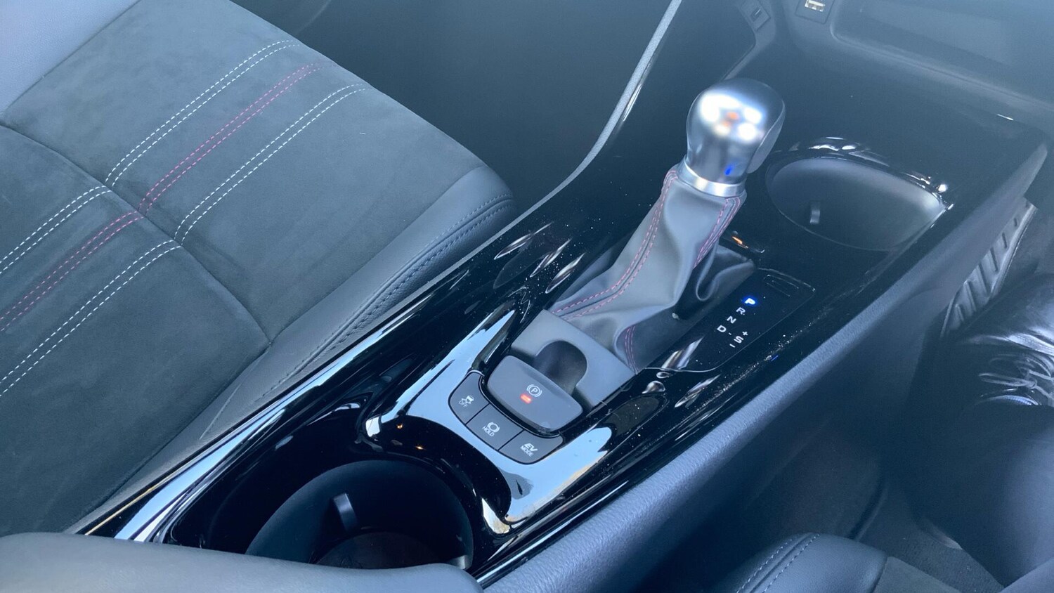 Used Toyota C-HR for sale - 77957741: Photo 38