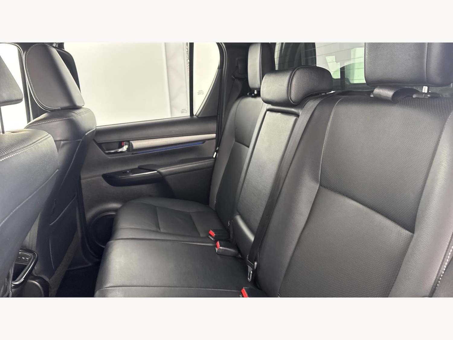 Used Toyota Hilux 2022 for sale - 77203880: Photo 15