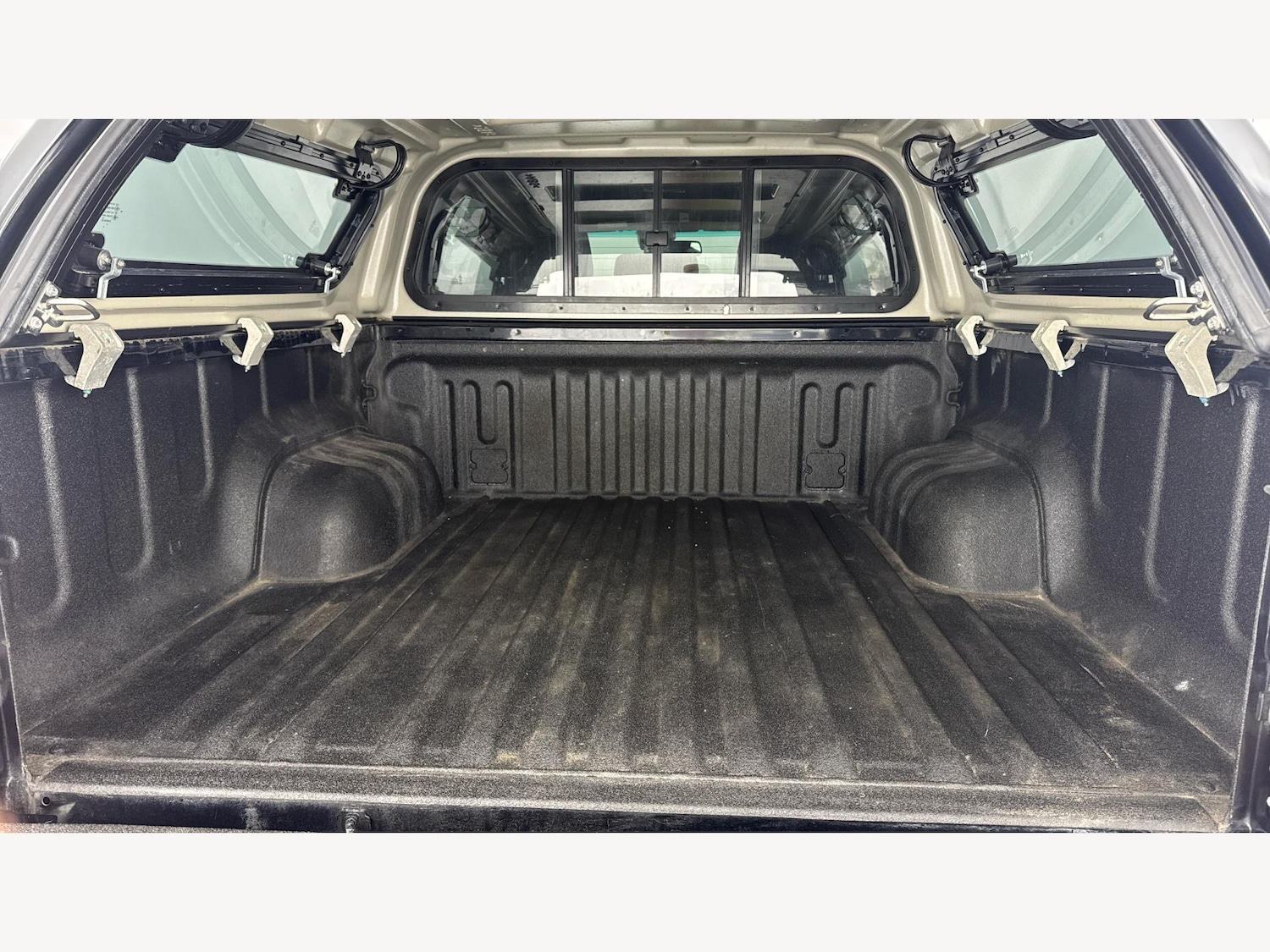 Used Toyota Hilux 2022 for sale - 77203880: Photo 16