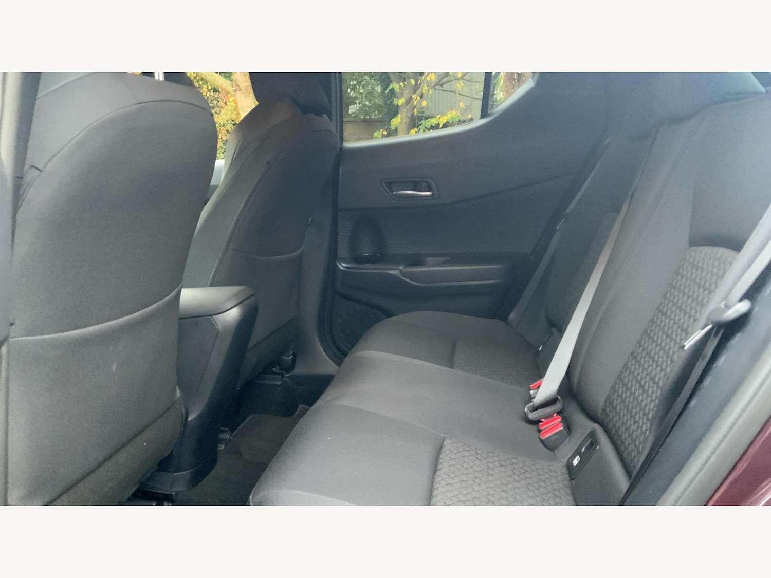 Used Toyota C-HR 2023 for sale - 76377852: Photo 15