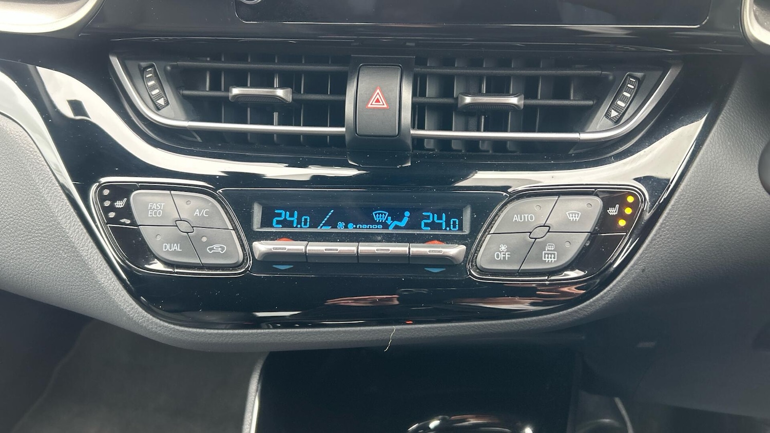 Used Toyota C-HR for sale - 77957428: Photo 34