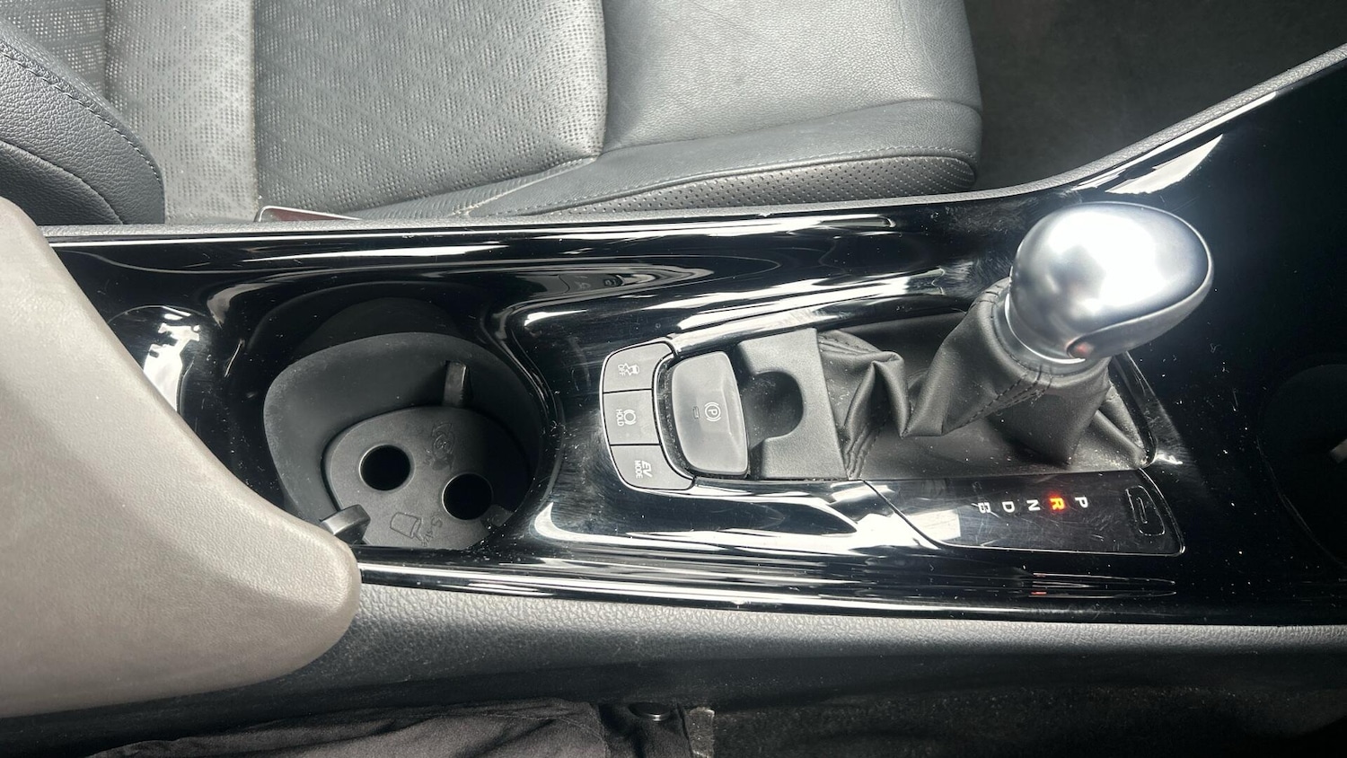 Used Toyota C-HR for sale - 77957428: Photo 36