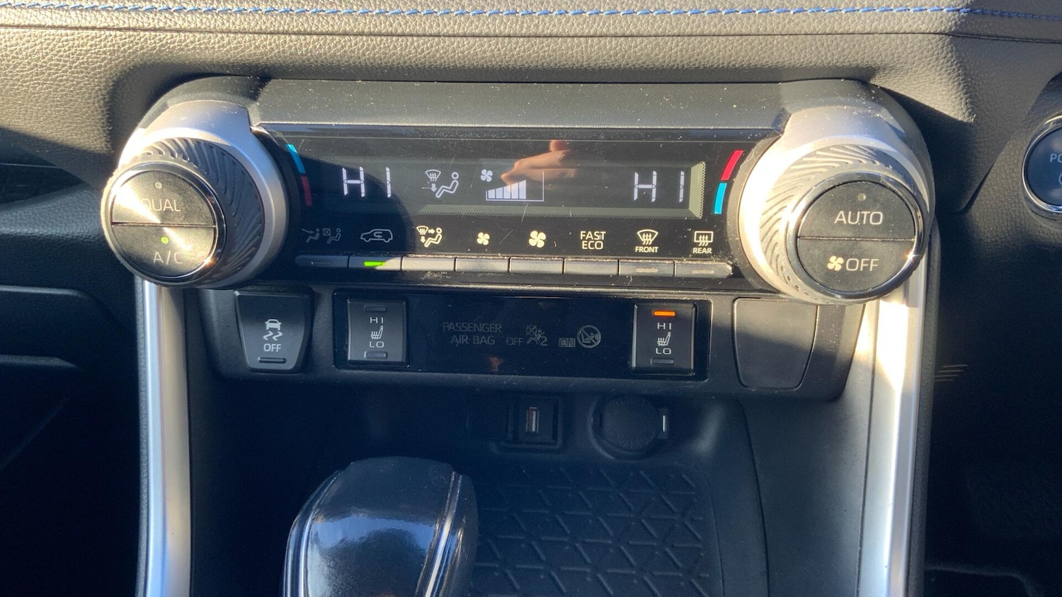 Used Toyota RAV4 2019 for sale - 77203873: Photo 39