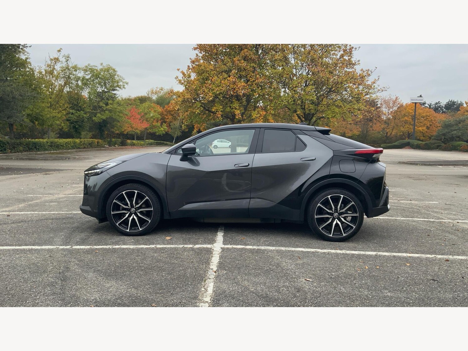 Used Toyota C-HR for sale - 76527989: Photo 19