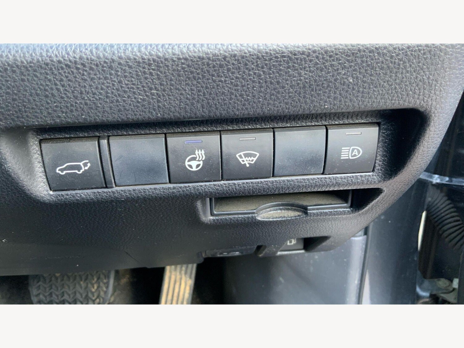 Used Toyota RAV4 2020 for sale - 78148123: Photo 31