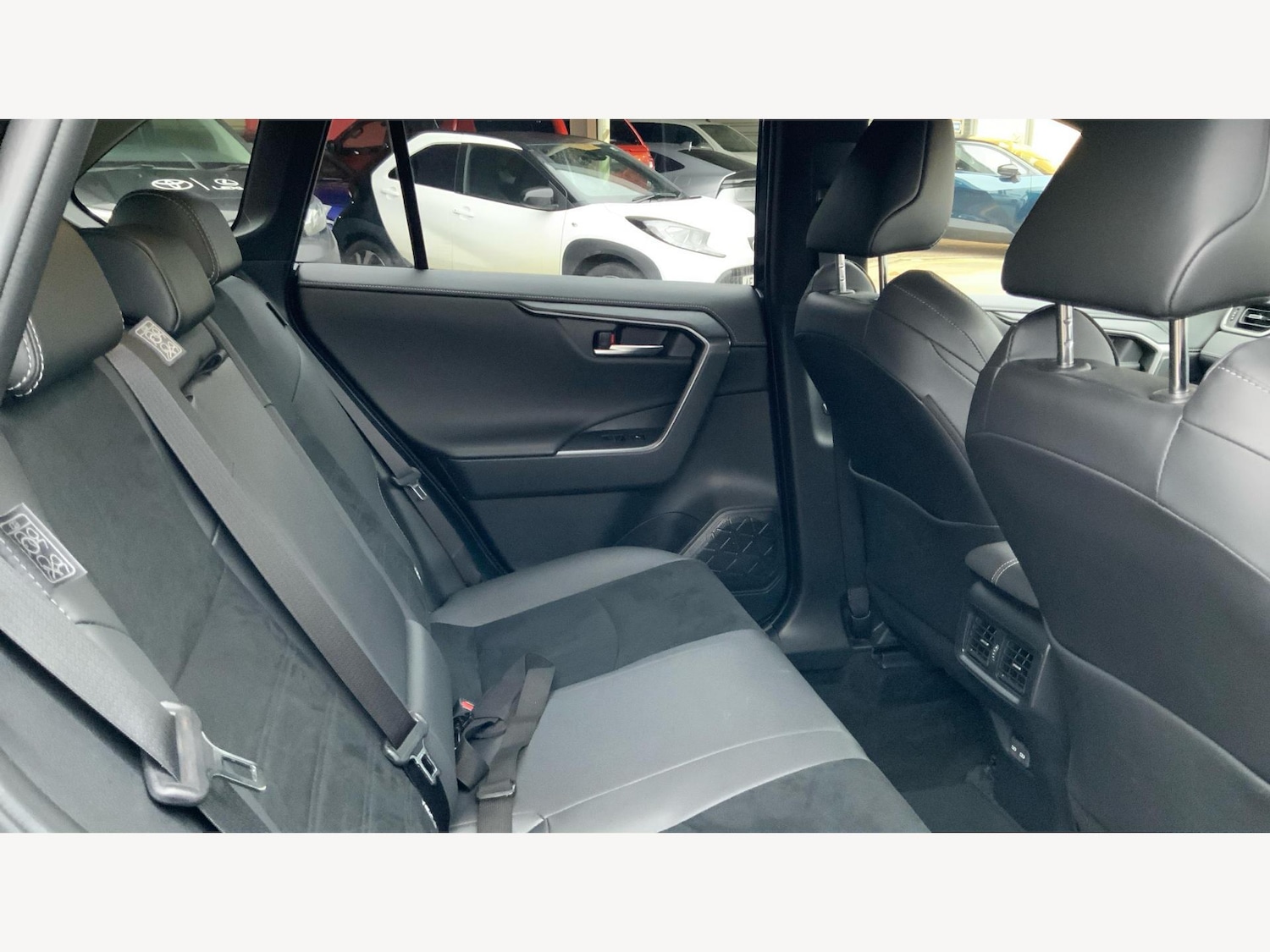 Used Toyota RAV4 2025 for sale - 77132076: Photo 14