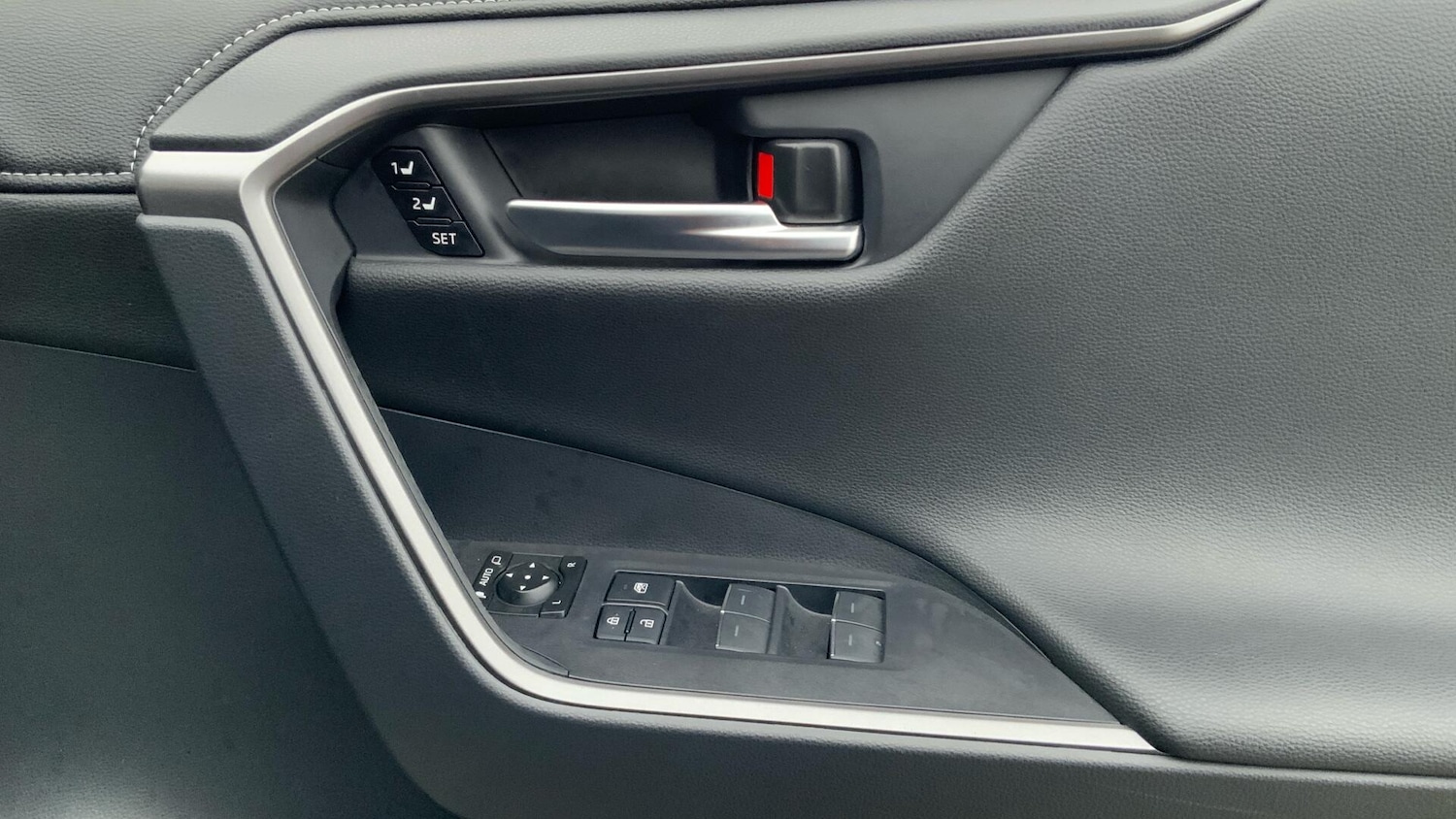 Used Toyota RAV4 2025 for sale - 77132076: Photo 34