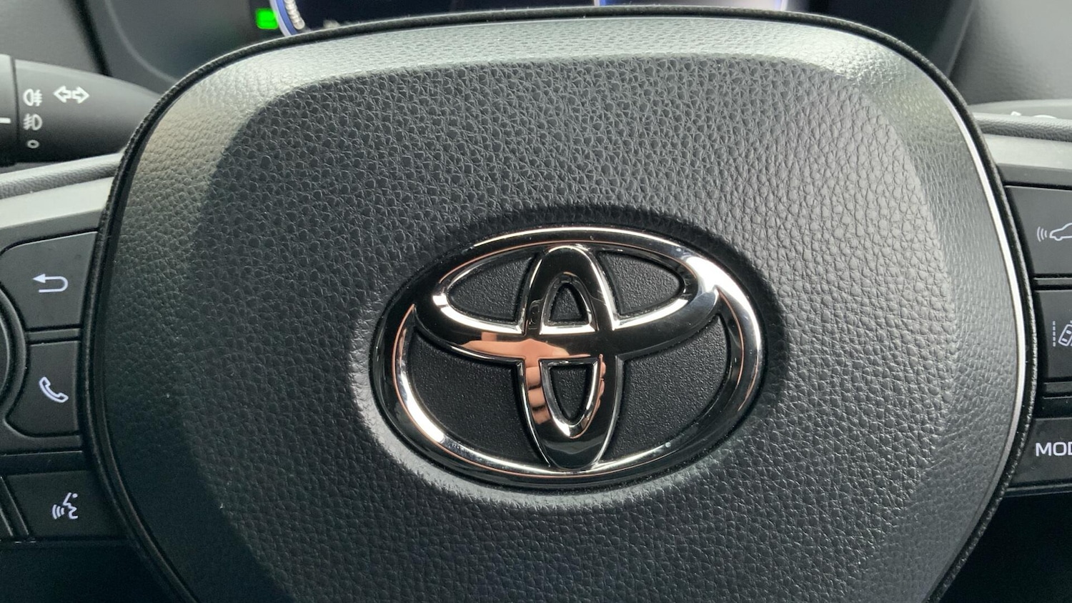 Used Toyota RAV4 2025 for sale - 77132076: Photo 37