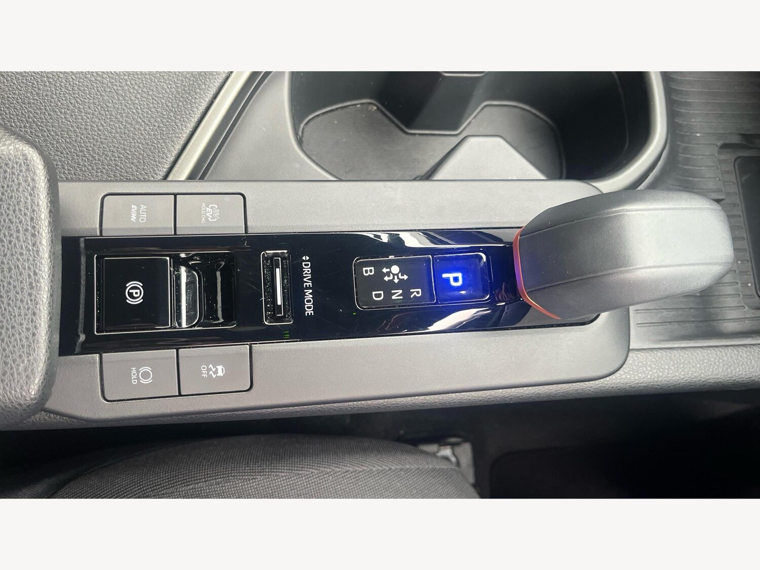 Used Toyota C-HR for sale - 77230352: Photo 25