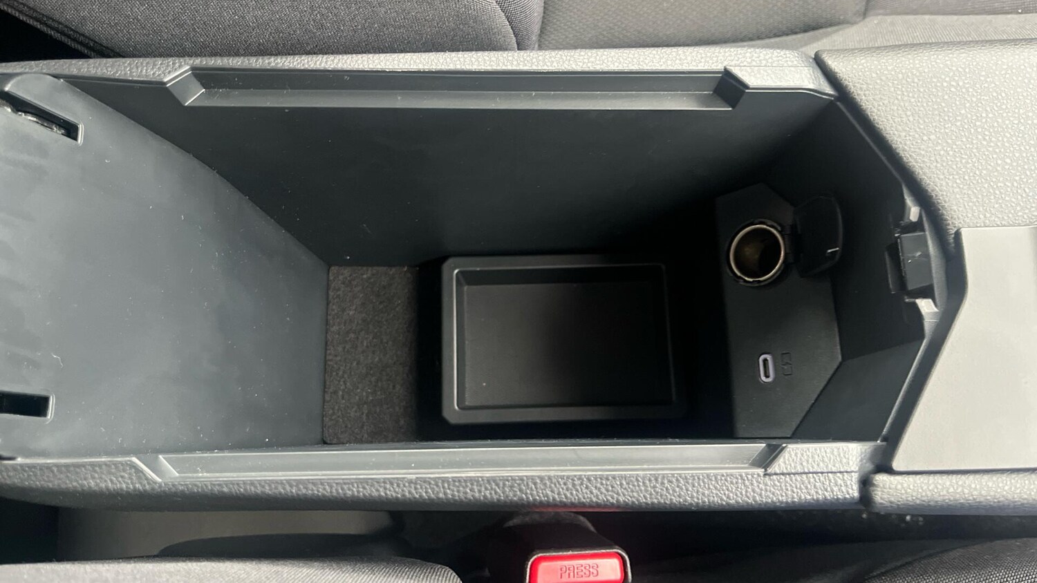 Used Toyota C-HR for sale - 77230352: Photo 41