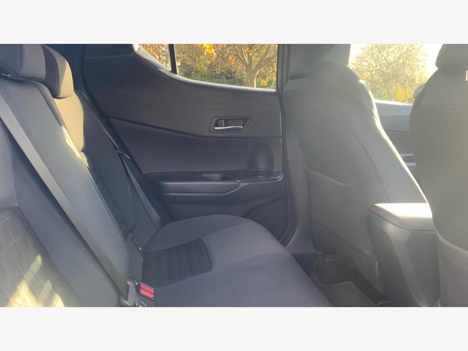 Used Toyota C-HR for sale - 76527765: Photo 14