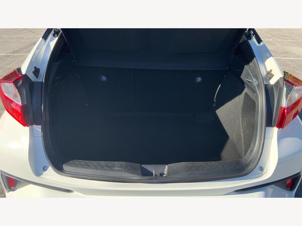 Used Toyota C-HR 2019 for sale - 76251033: Photo 16