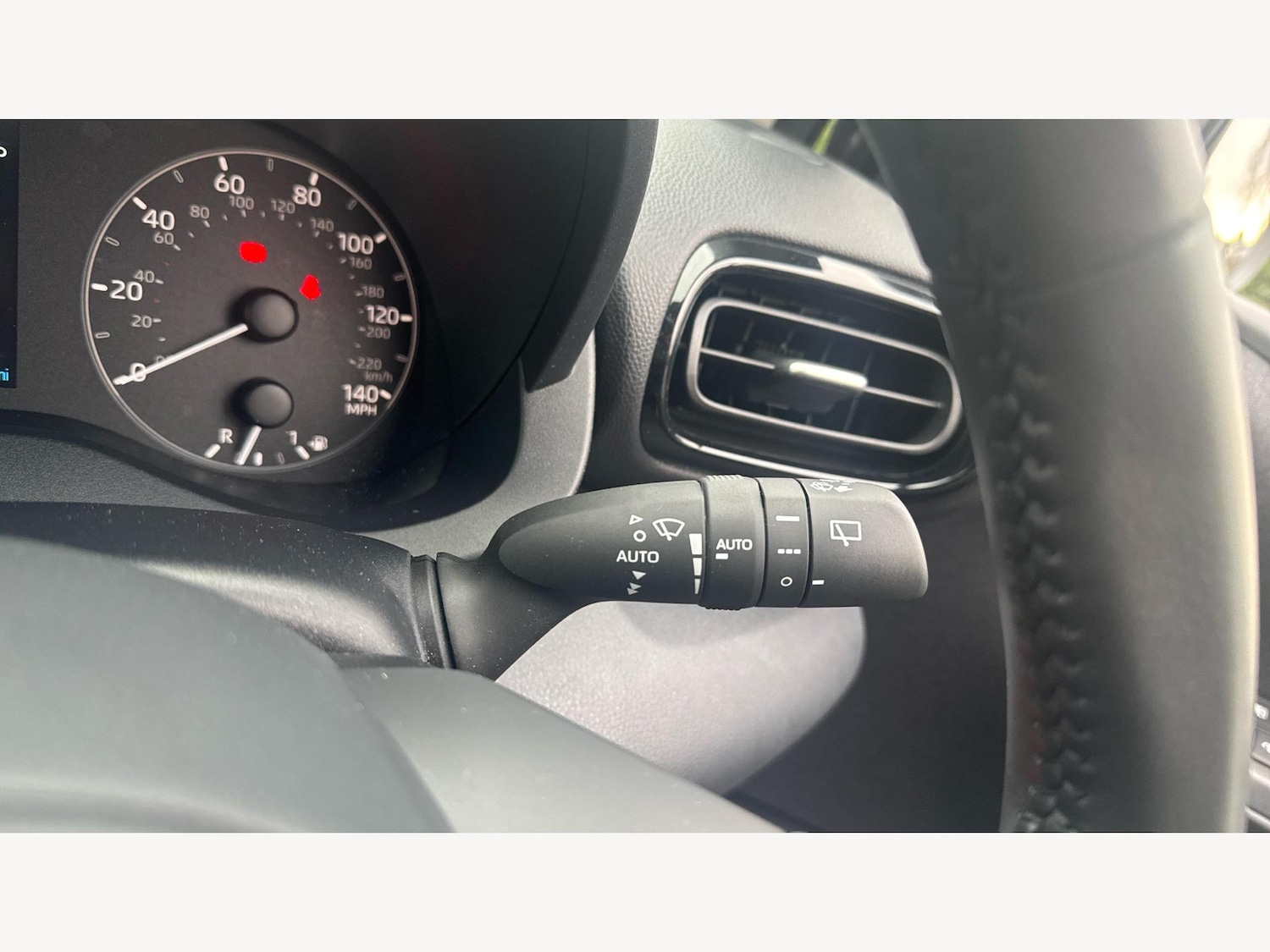 Used Toyota Yaris for sale - 77753860: Photo 25