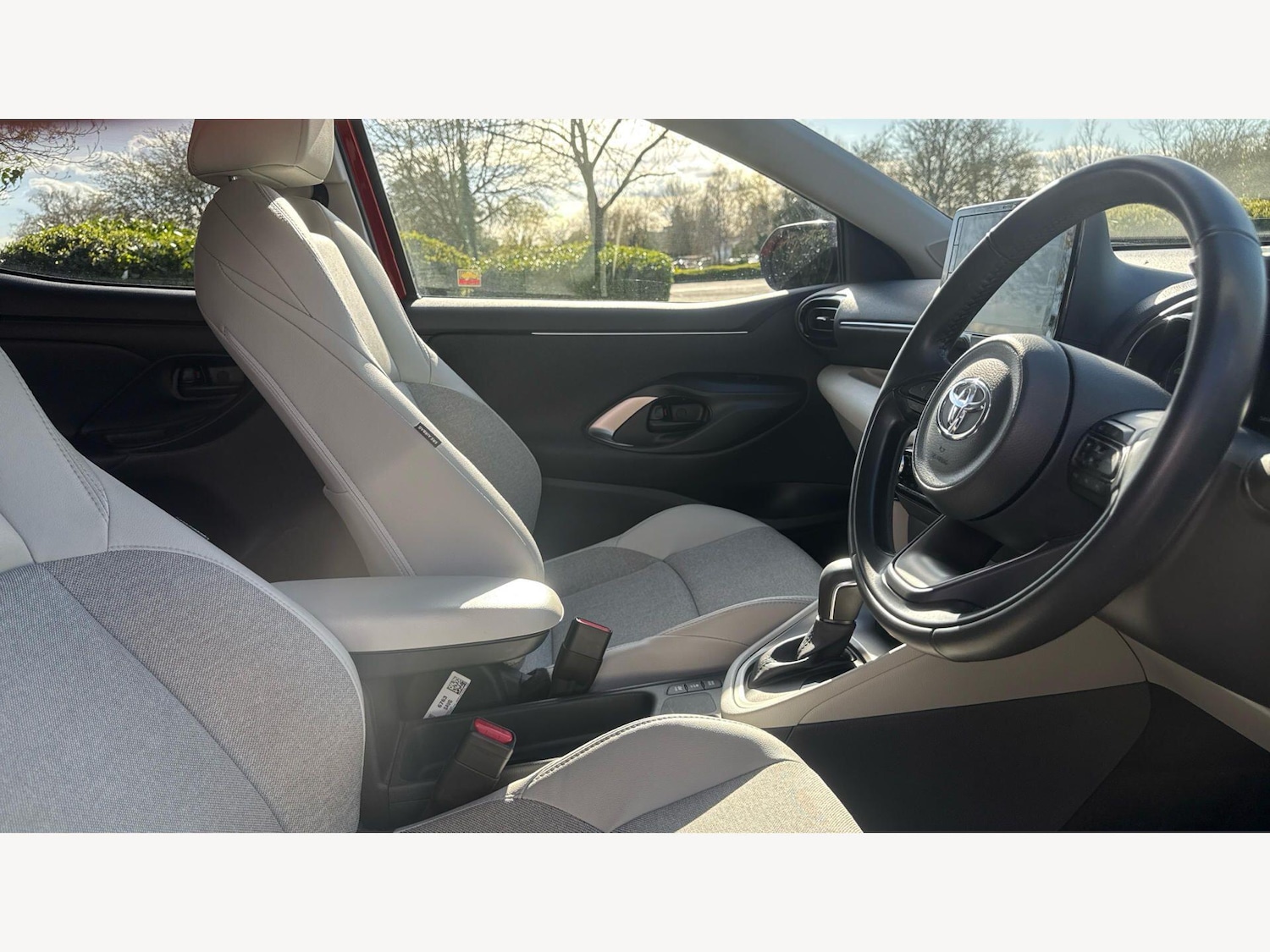 Used Toyota Yaris 2024 for sale - 78047501: Photo 13