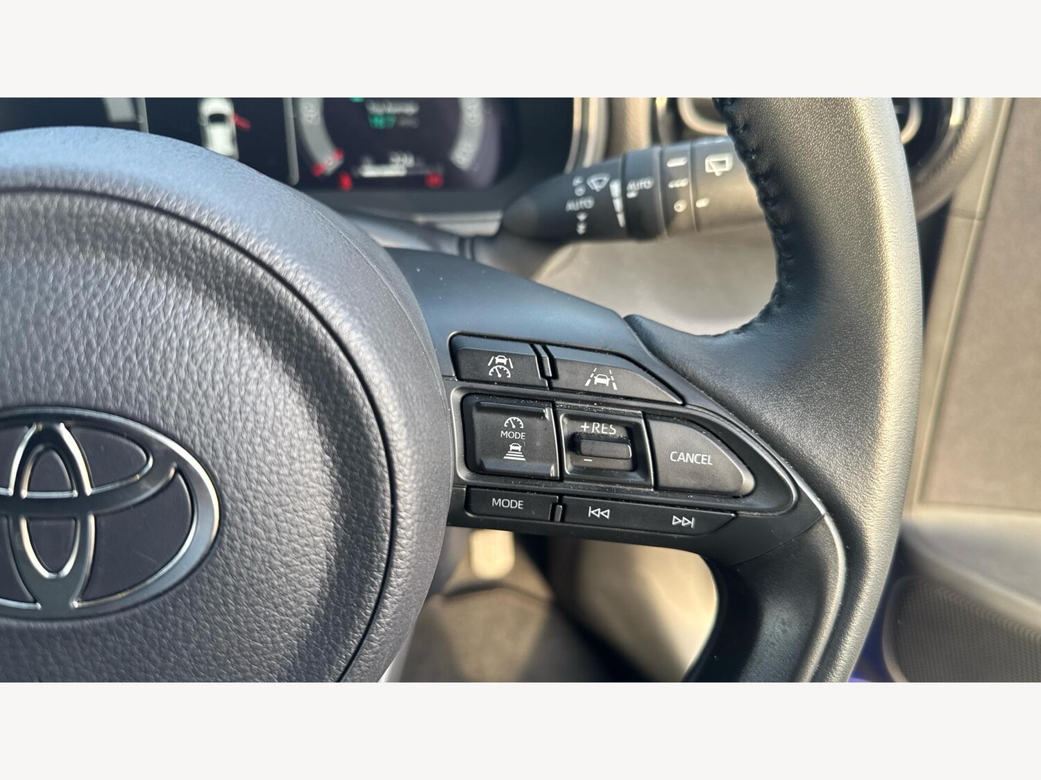 Used Toyota Yaris for sale - 77484164: Photo 24