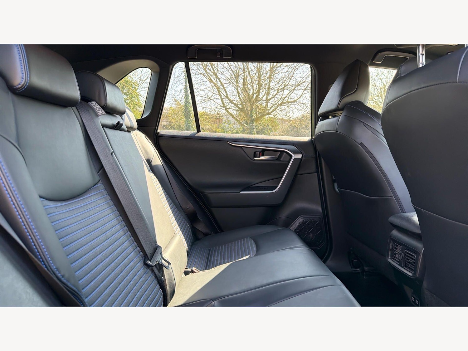 Used Toyota RAV4 2021 for sale - 78019774: Photo 14