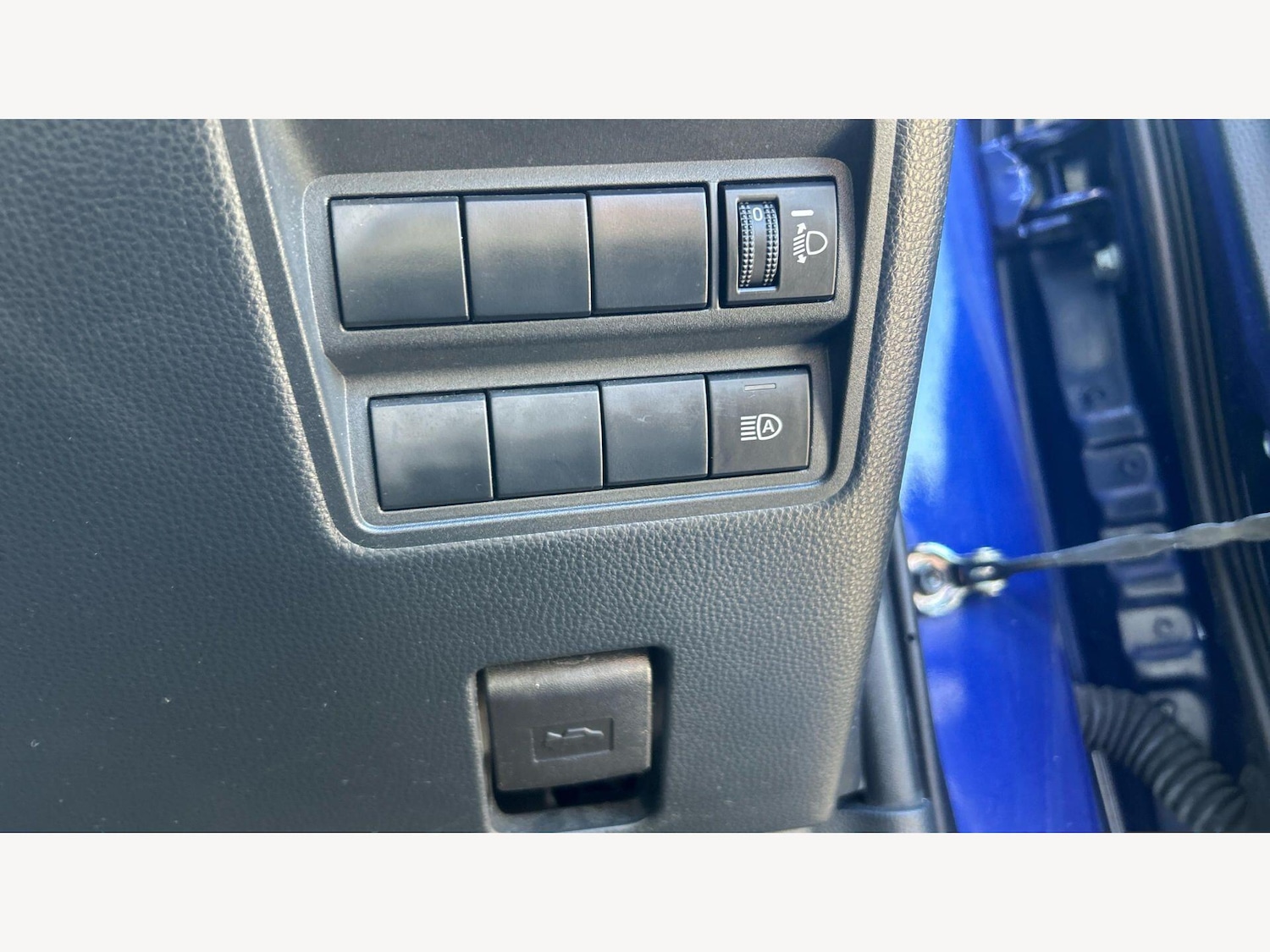 Used Toyota Yaris Cross 2023 for sale - 78184468: Photo 37