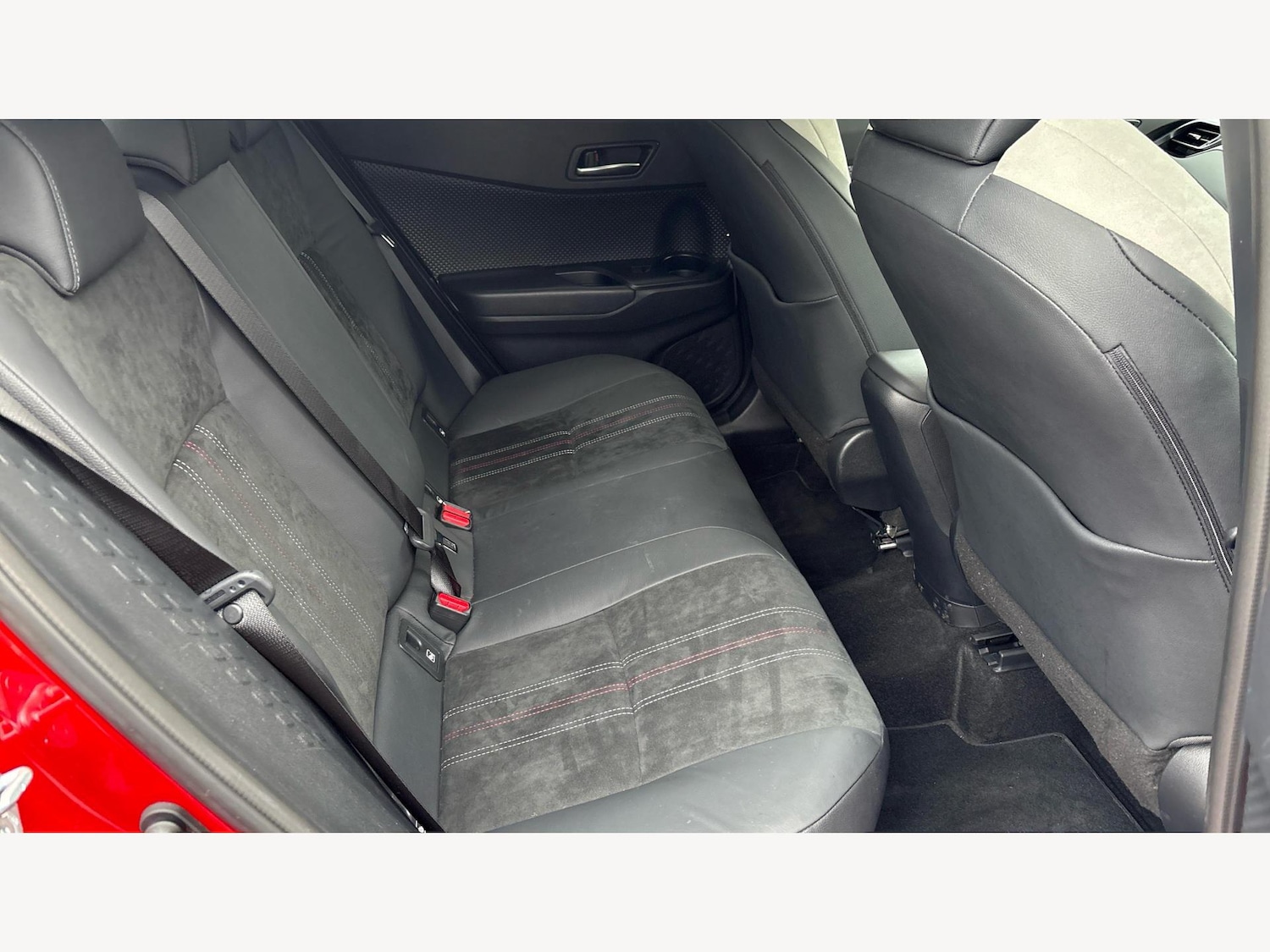 Used Toyota C-HR 2023 for sale - 77387003: Photo 14