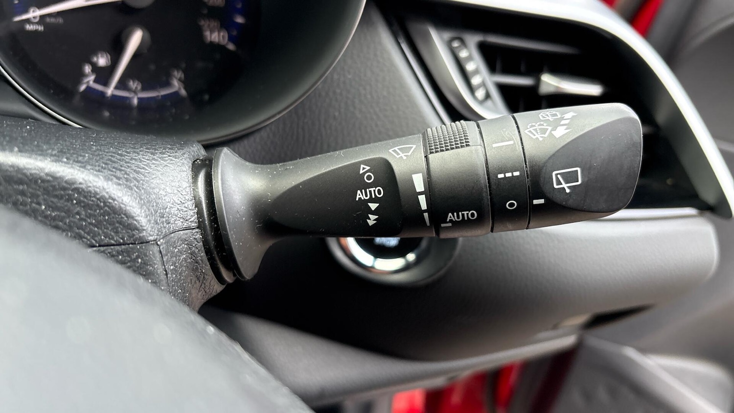 Used Toyota C-HR 2023 for sale - 77387003: Photo 41